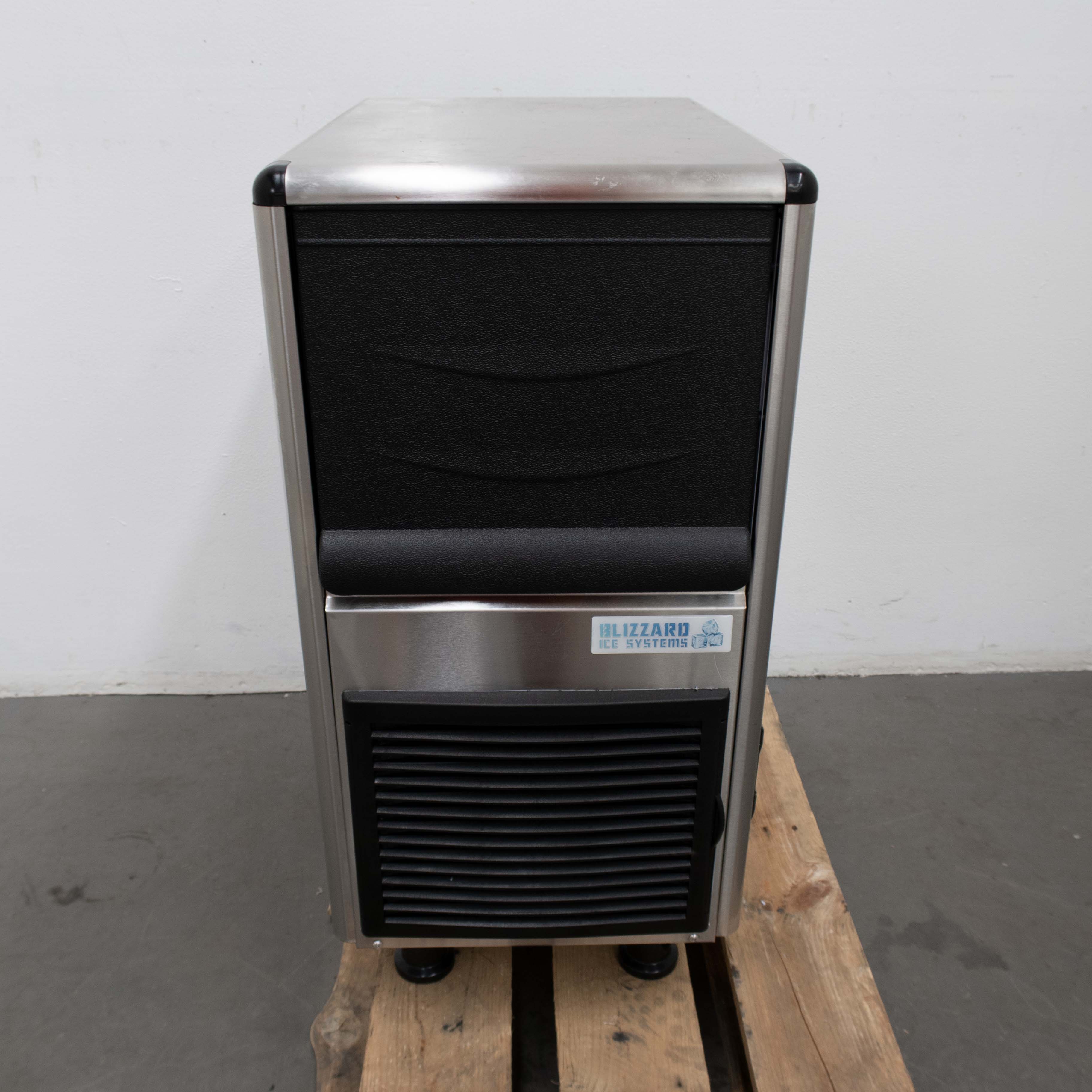 Blizzard SN-25C Ice Machine - 867733