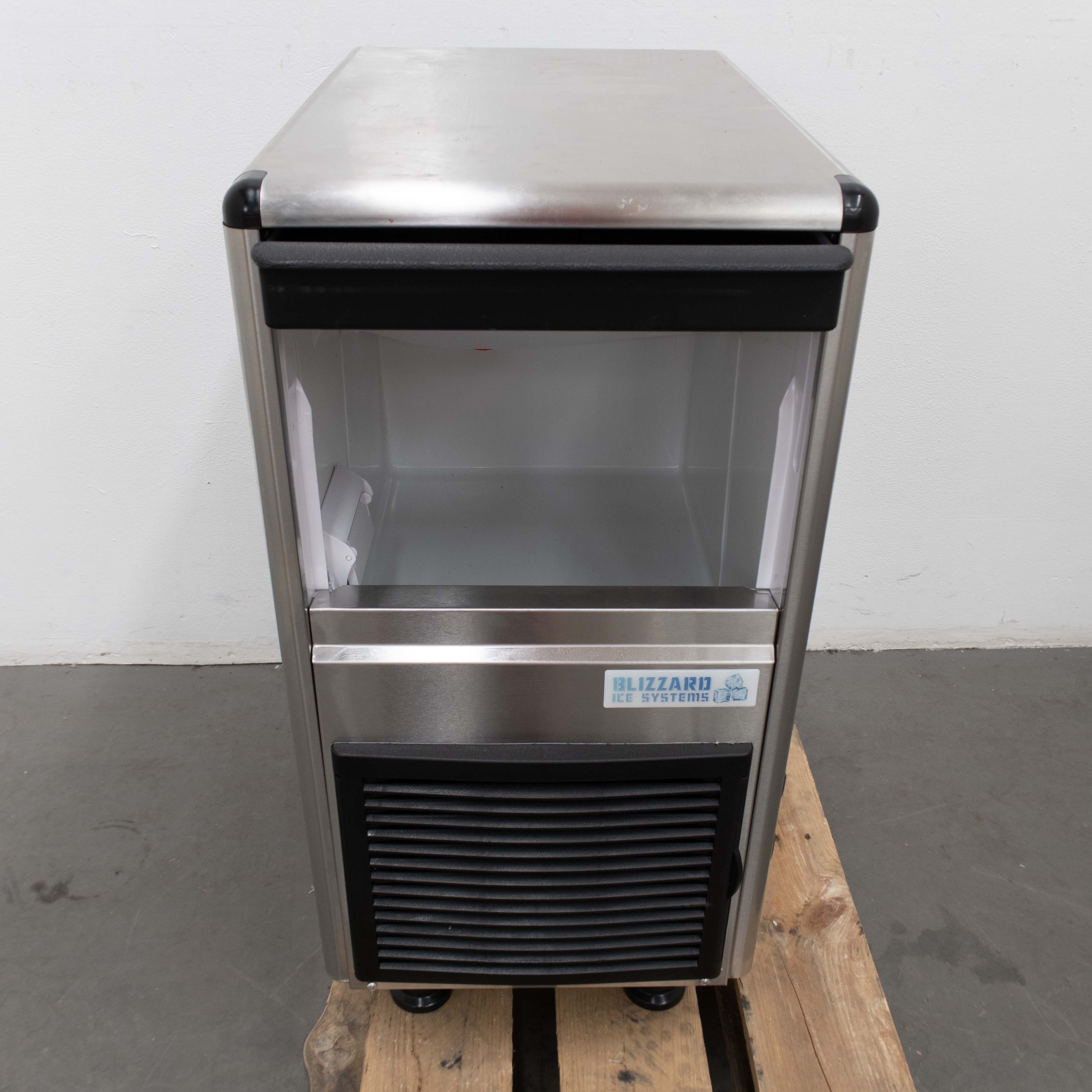 Blizzard SN-25C Ice Machine - 867733