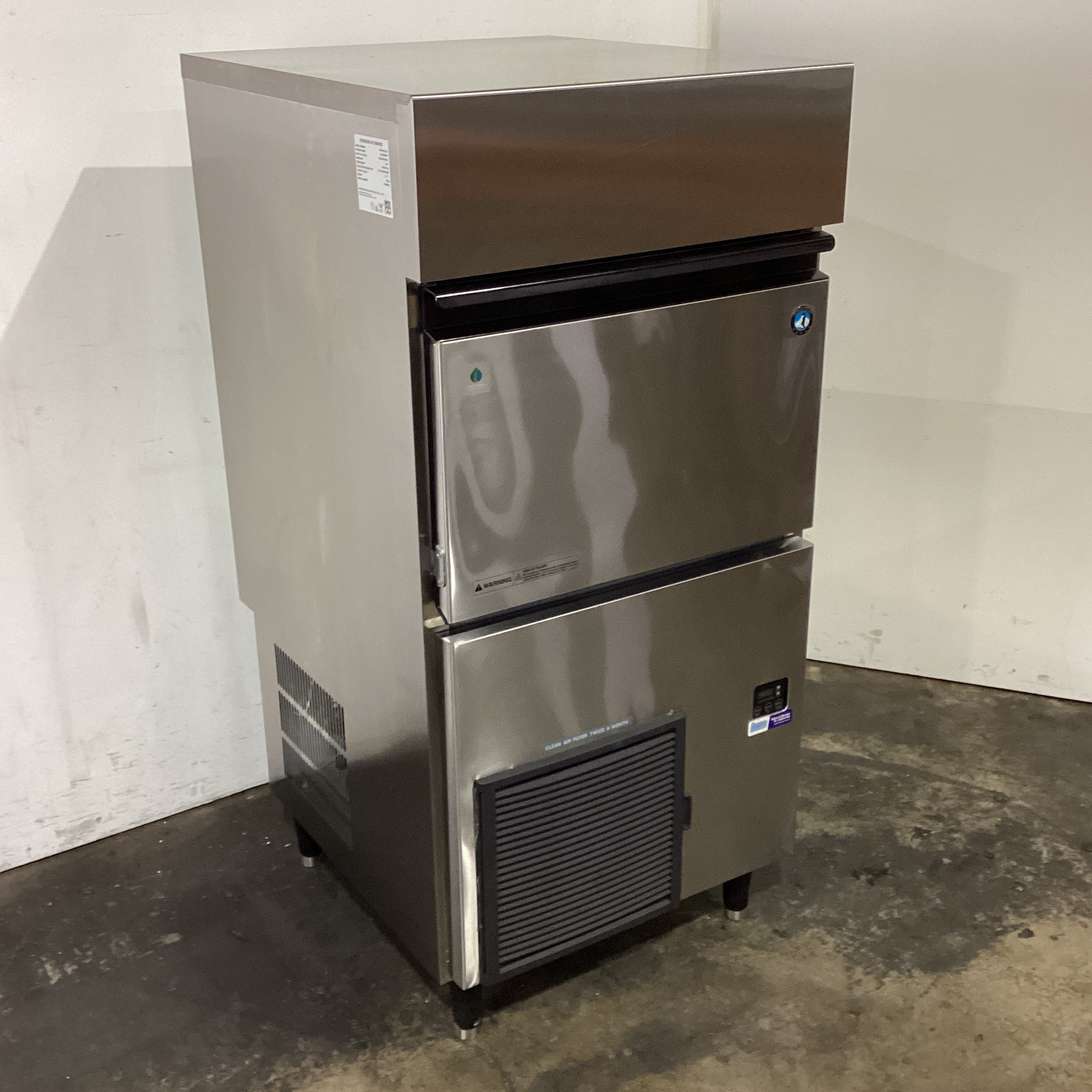 Hoshizaki KM-140C Ice Machine - 869078