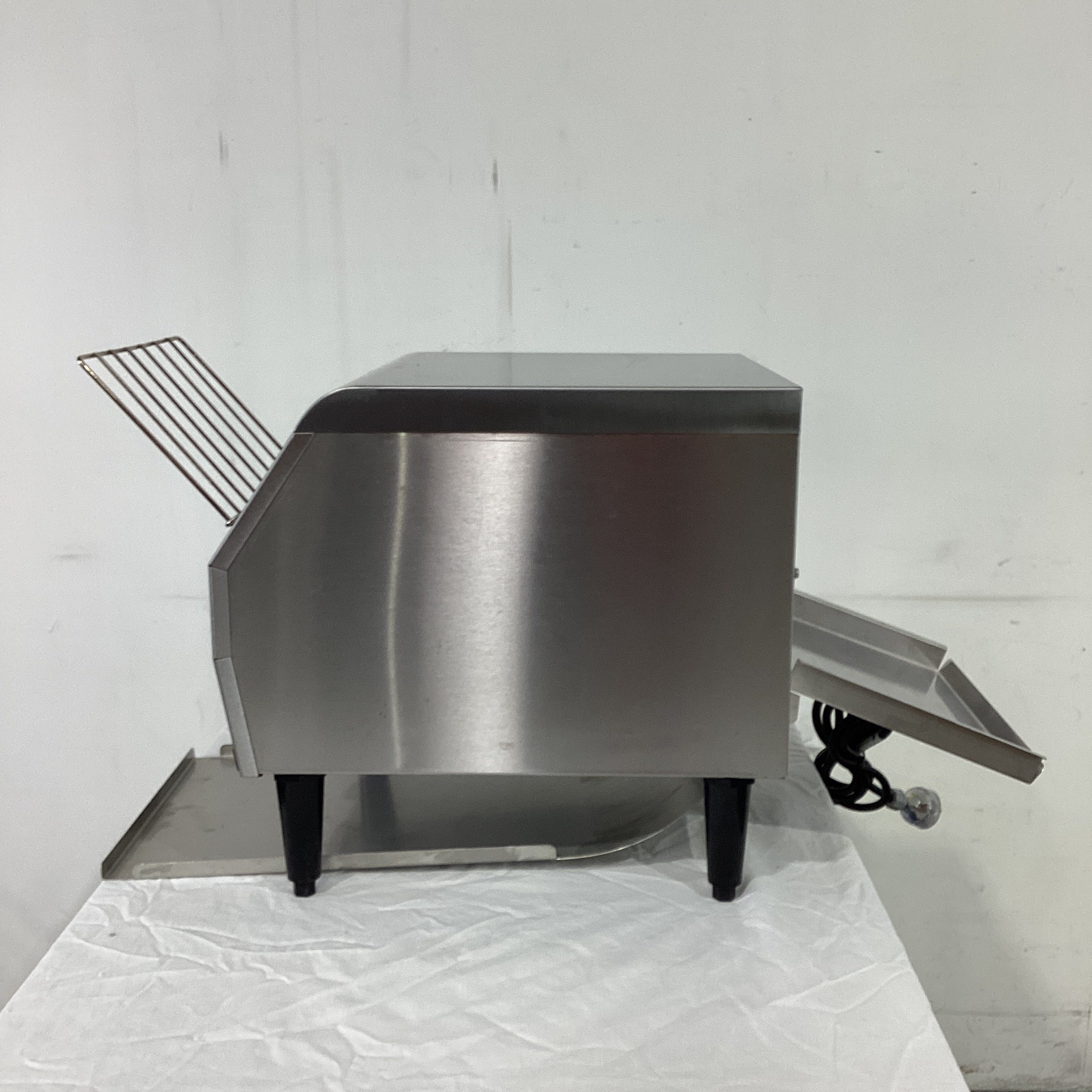Hatco TM-10H Conveyor Toaster - 869089