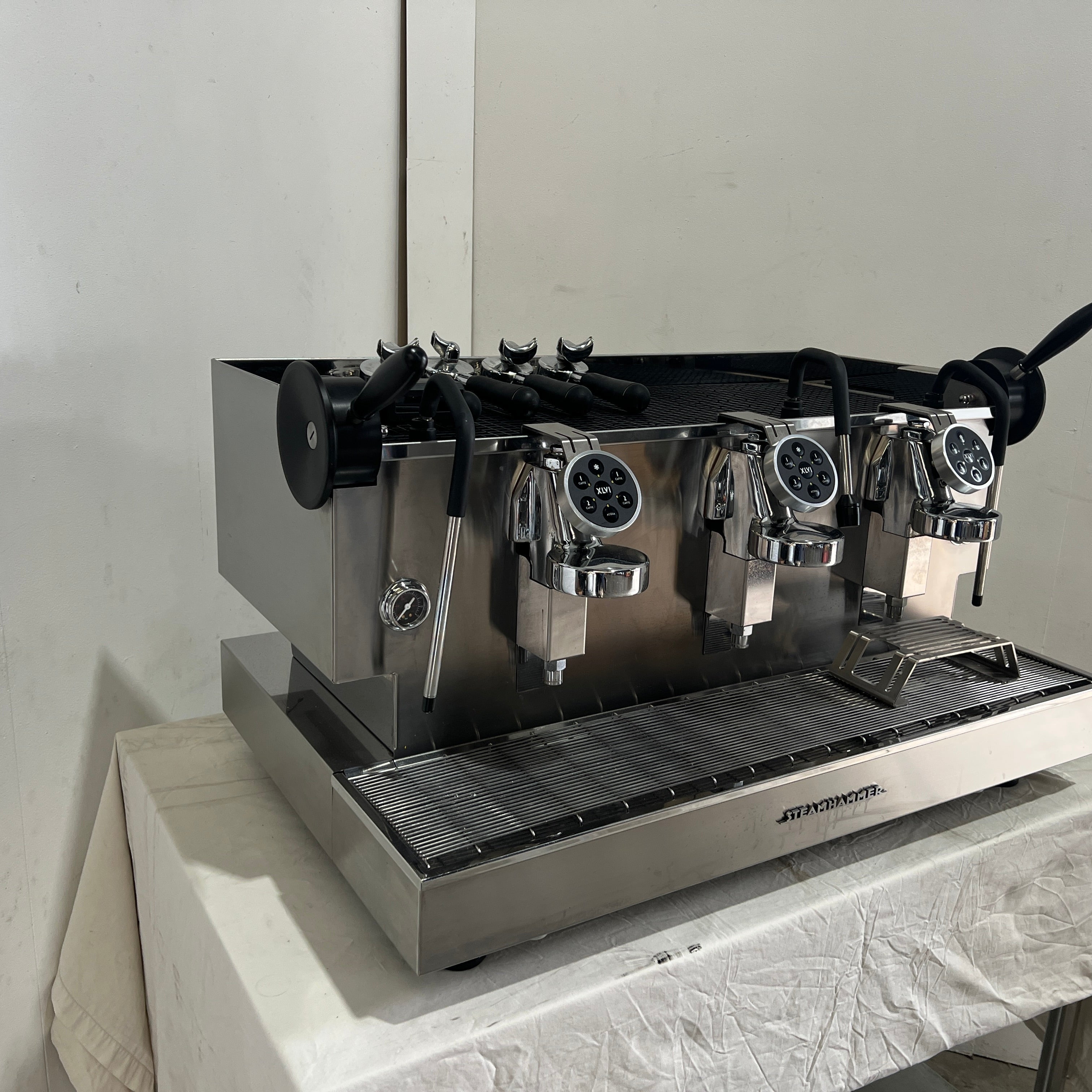 XLVI Steamhammer 3 Group Elettronica P+L Coffee Machine - 870709