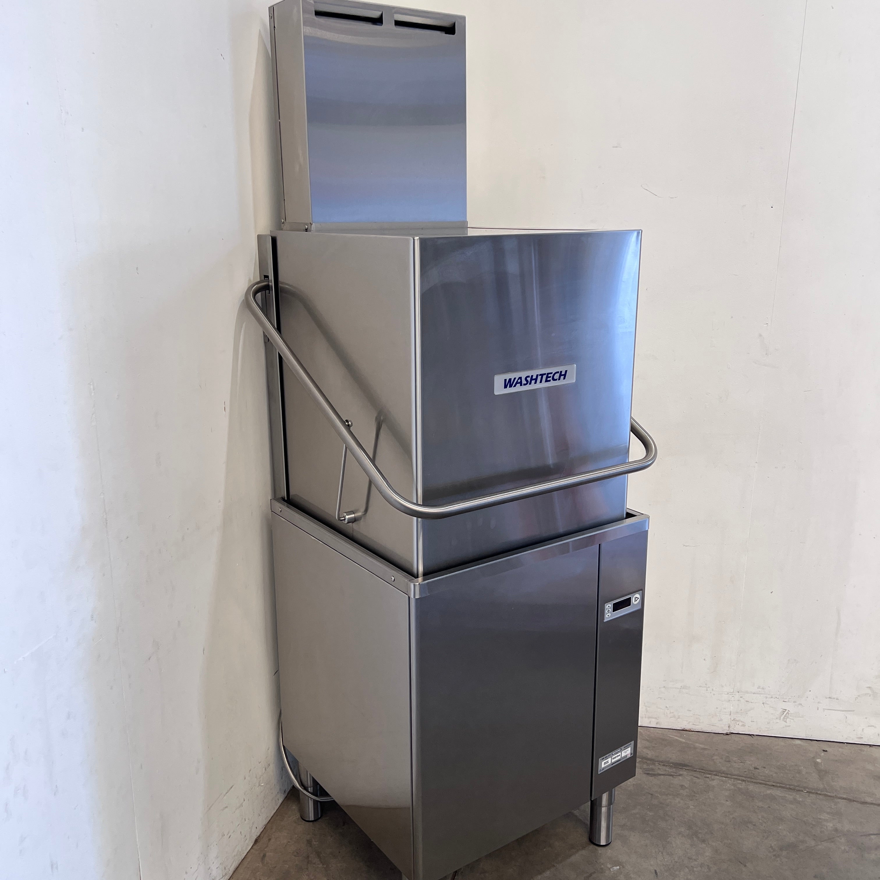 Washtech M2C Passthrough Dishwasher - 872111