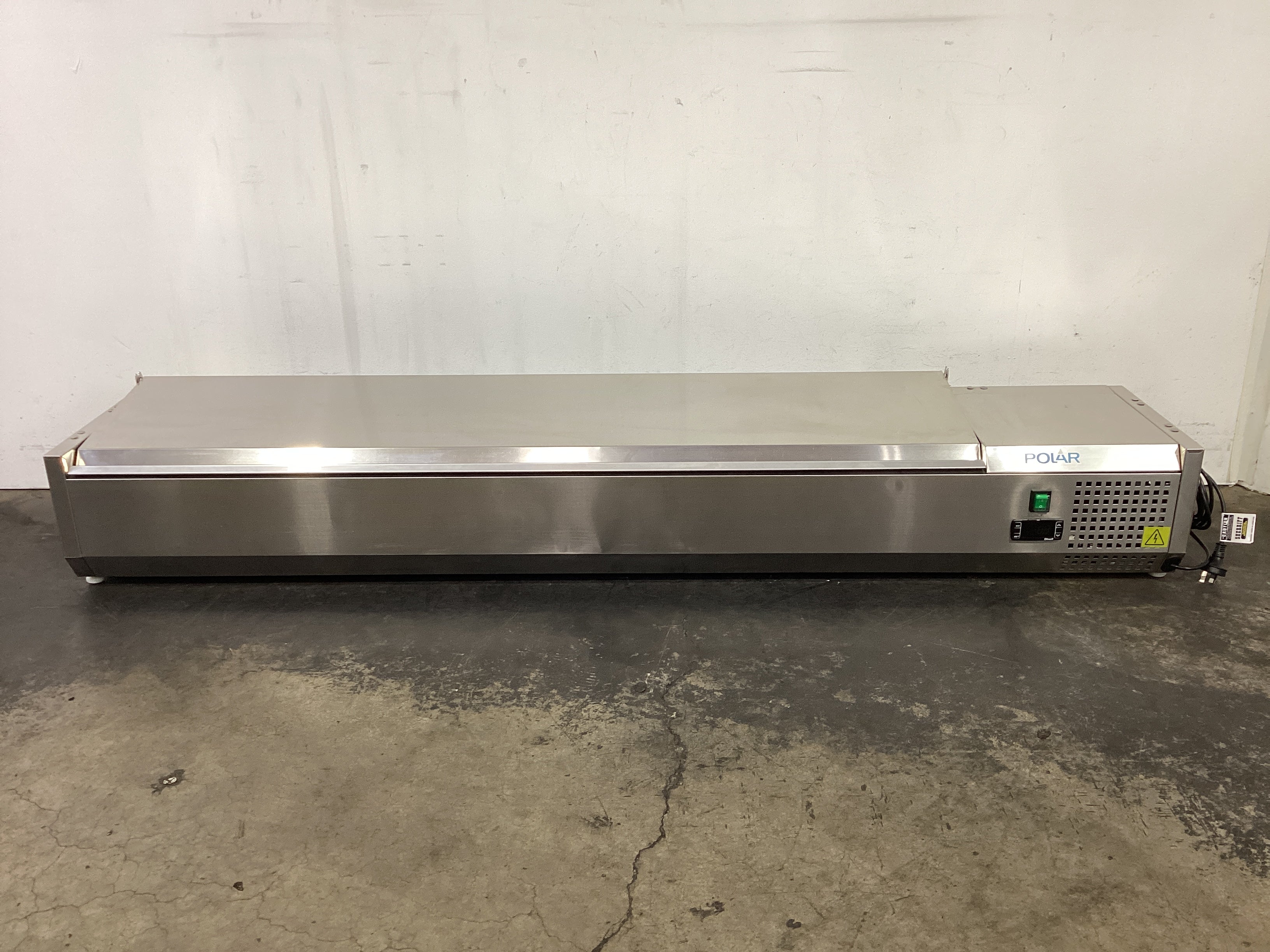 Polar FA856-A Sandwich Prep Fridge - 872722