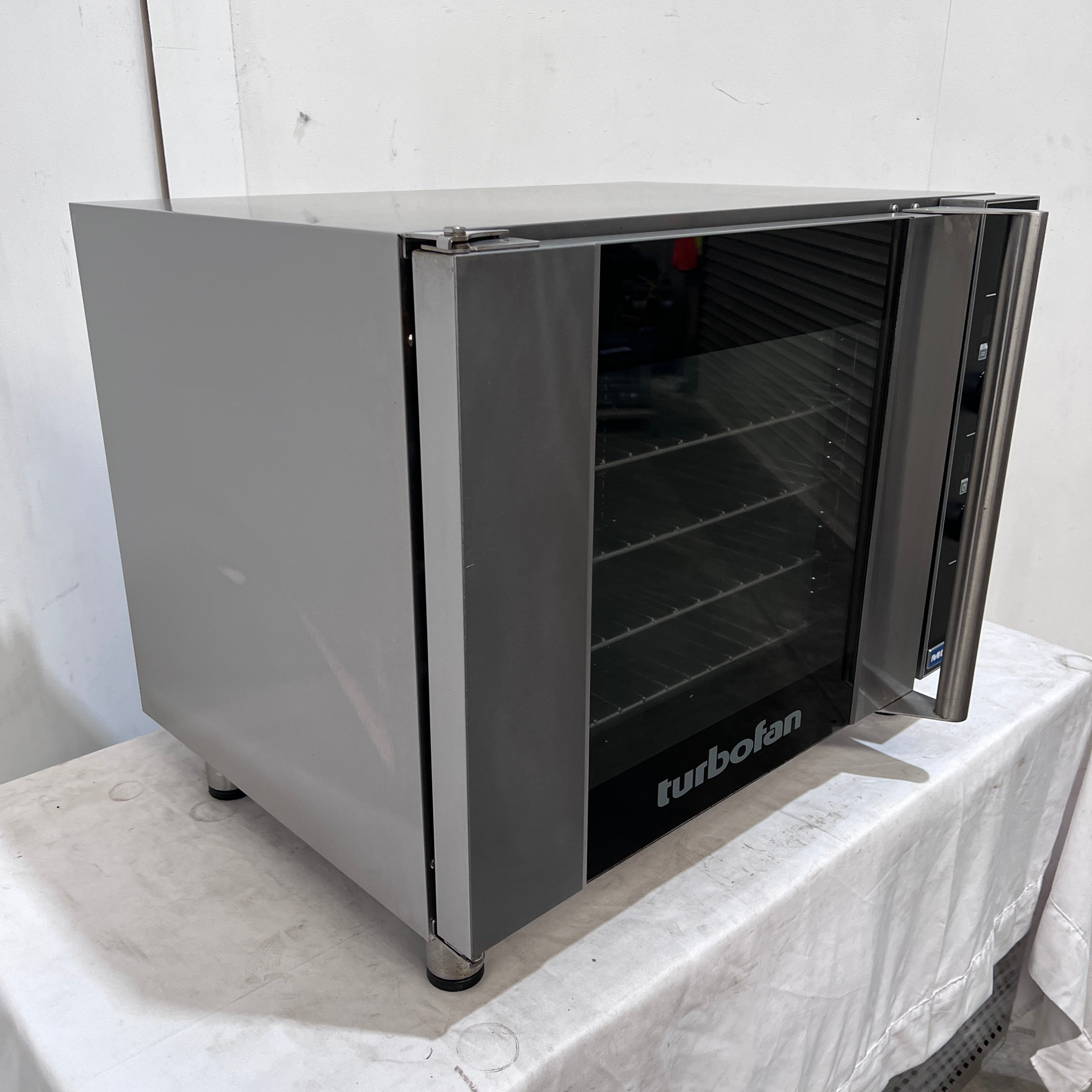 Turbofan E31D4 4 Tray Convection Oven - 872802