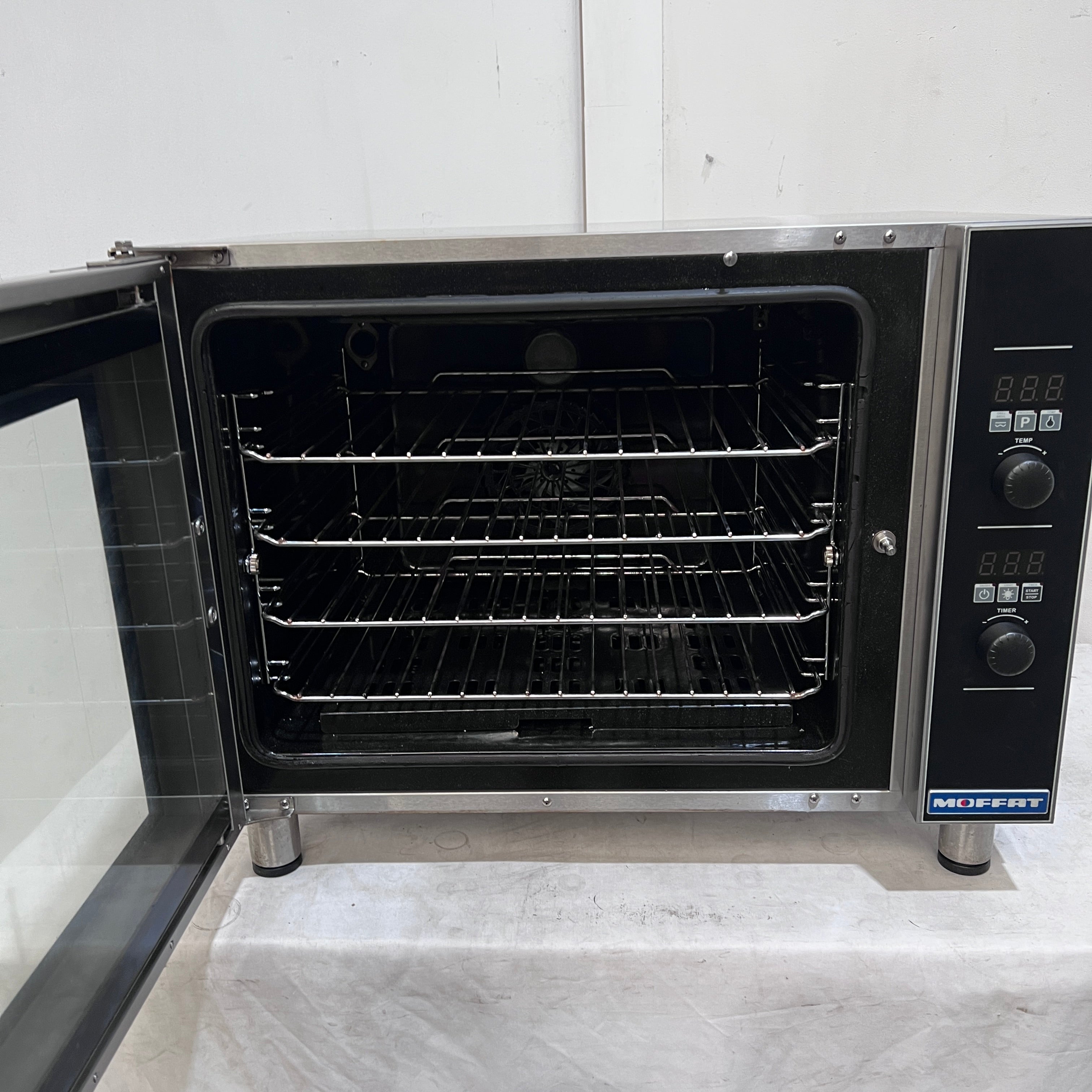 Turbofan E31D4 4 Tray Convection Oven - 872802
