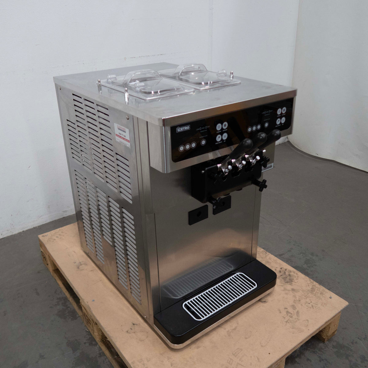 Icetro ISI-163TT Countertop Soft Serve Machine - 872920