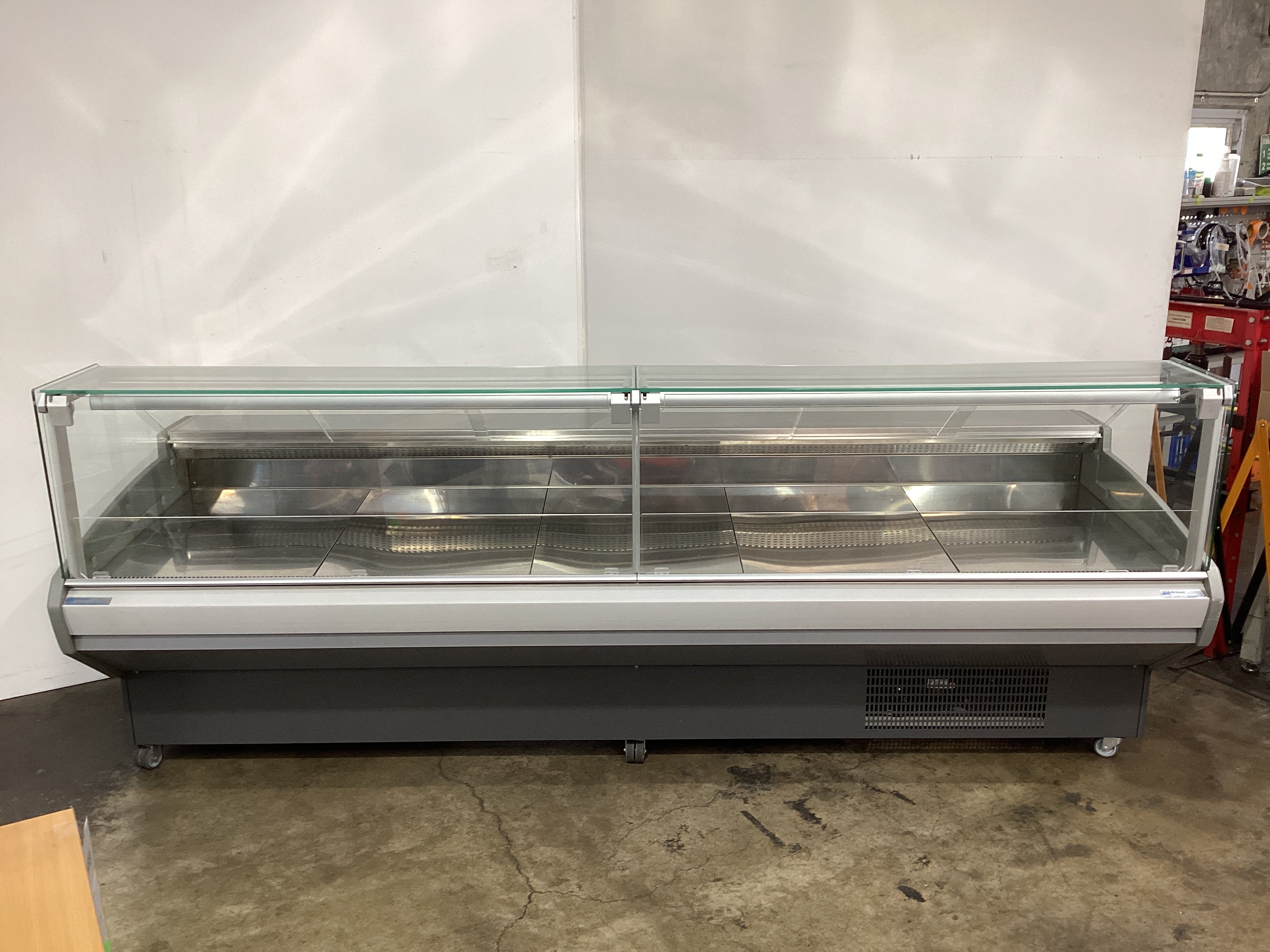 Artisan M5333 Display Cabinet - 873589