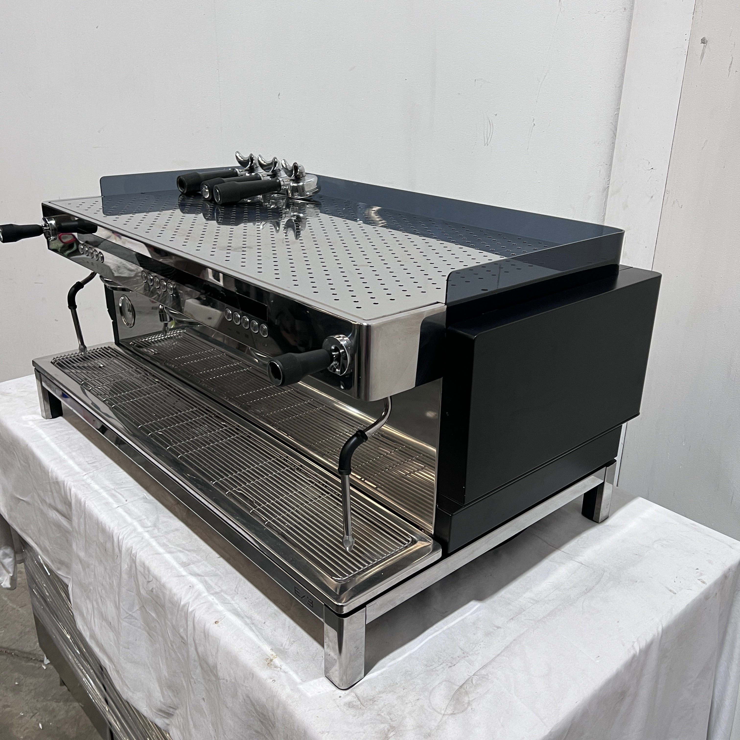 Crem ECEF-FA1B-22AR 3 Group Coffee Machine - 874040