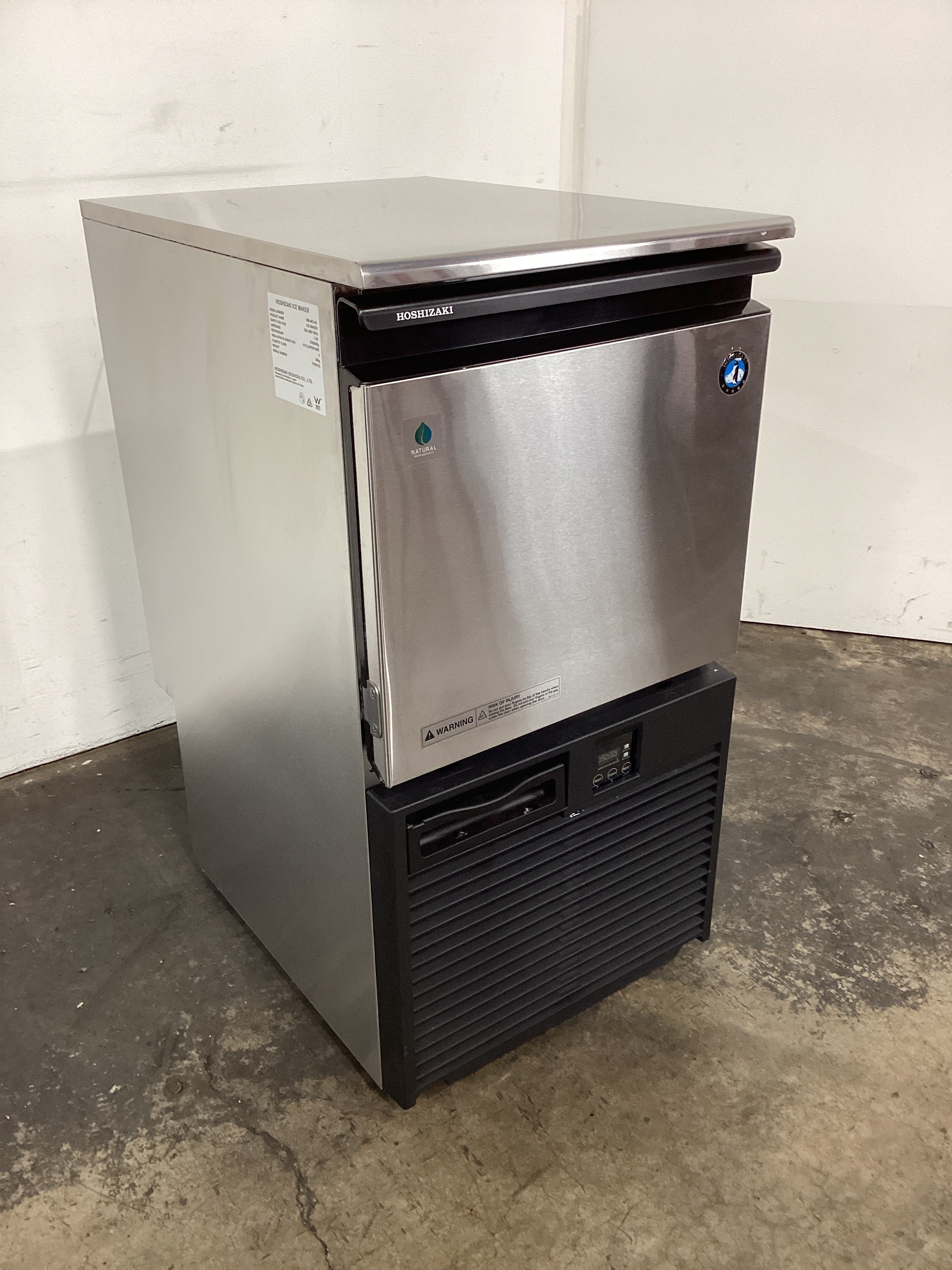 Hoshizaki KM-40CHC Ice Machine - 875360