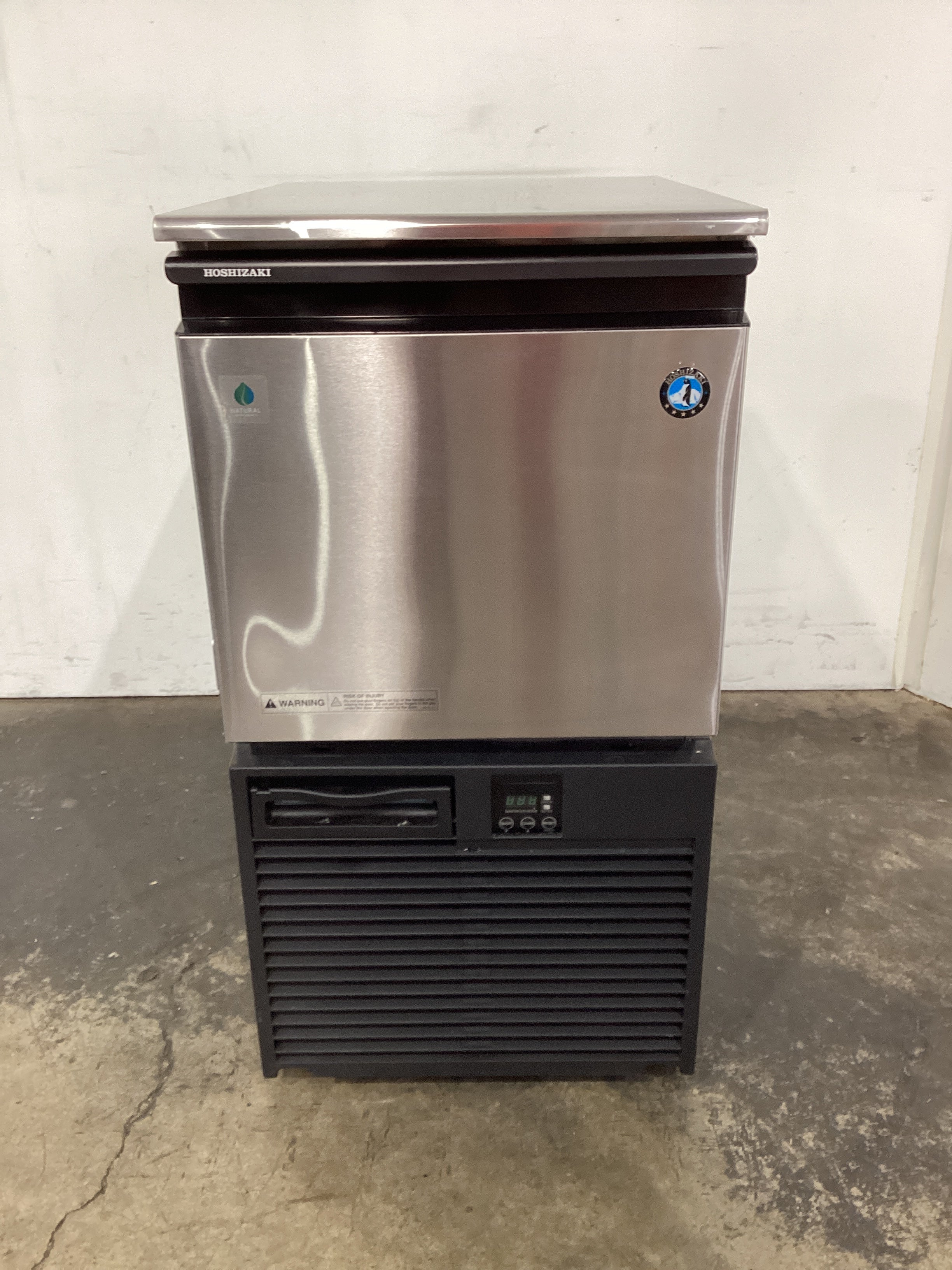 Hoshizaki KM-40CHC Ice Machine - 875360