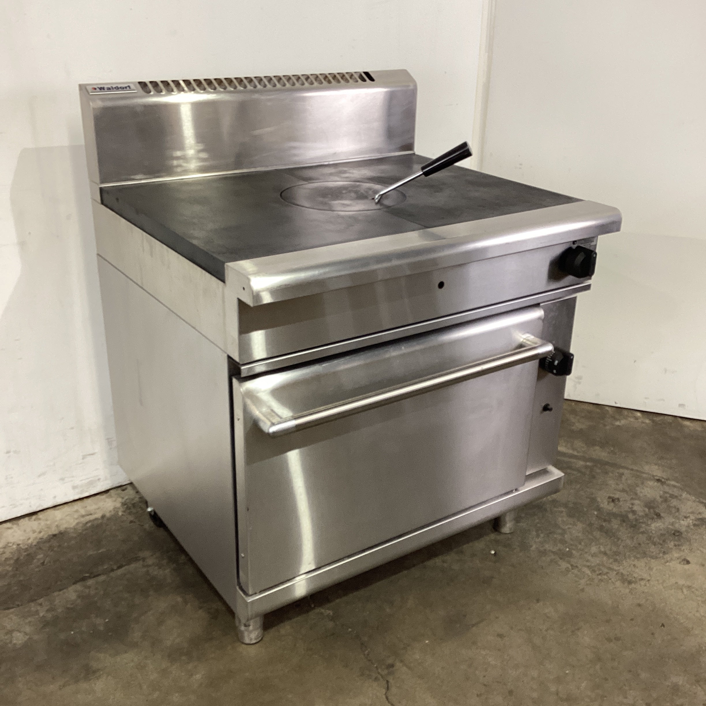 Waldorf RN8110G Target Top Range Oven - 875477