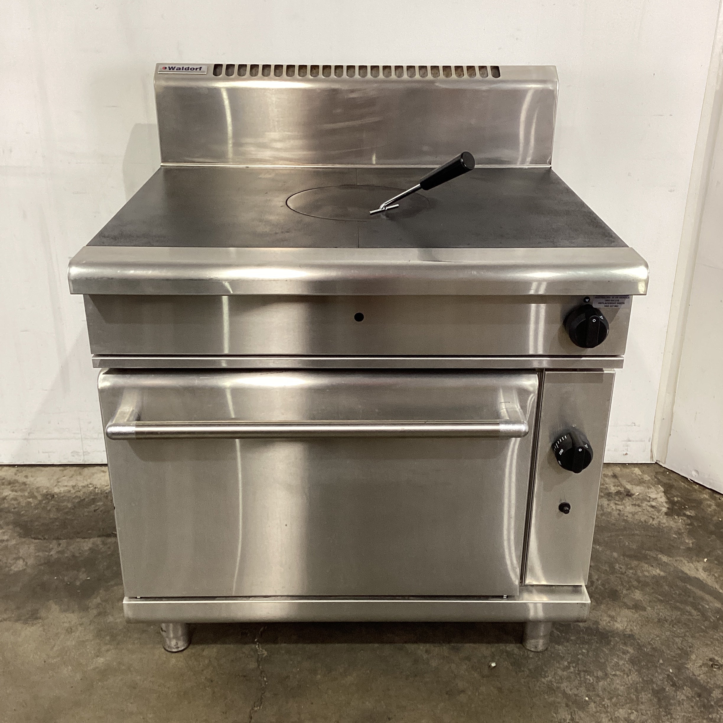 Waldorf RN8110G Target Top Range Oven - 875477