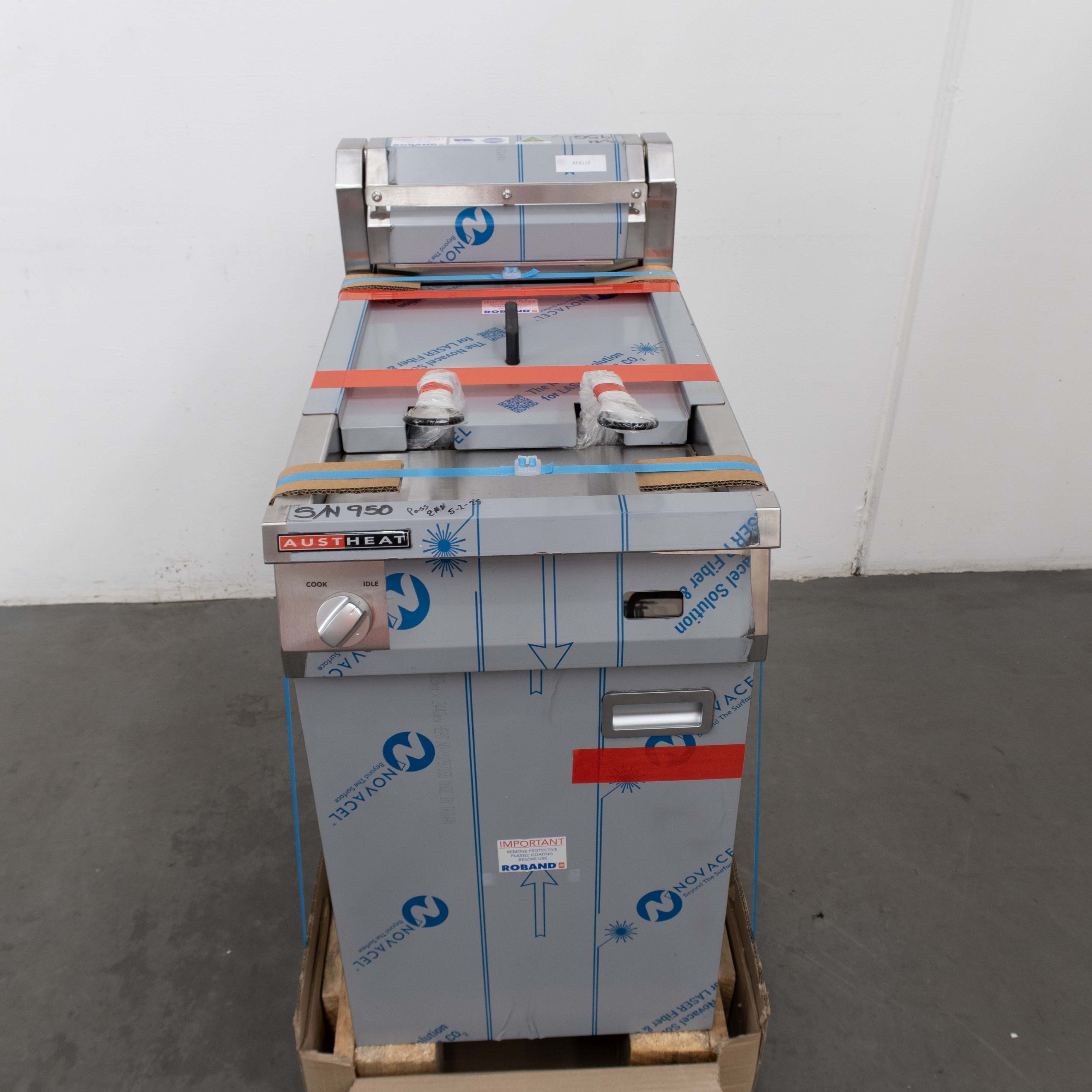 Roband AF812R Fryer - 875899