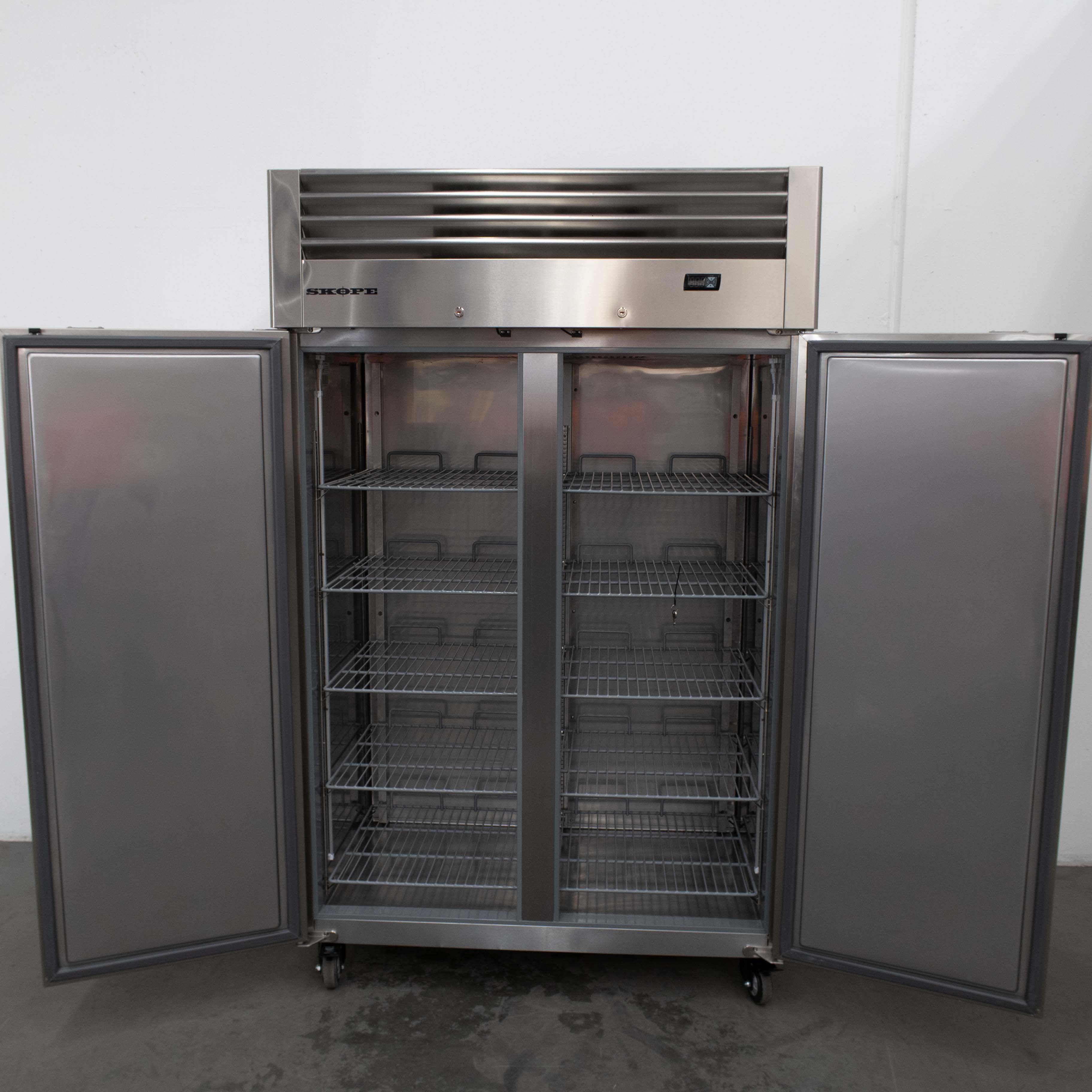 Skope RF7.UPF.2.SD Upright Freezer - 875901