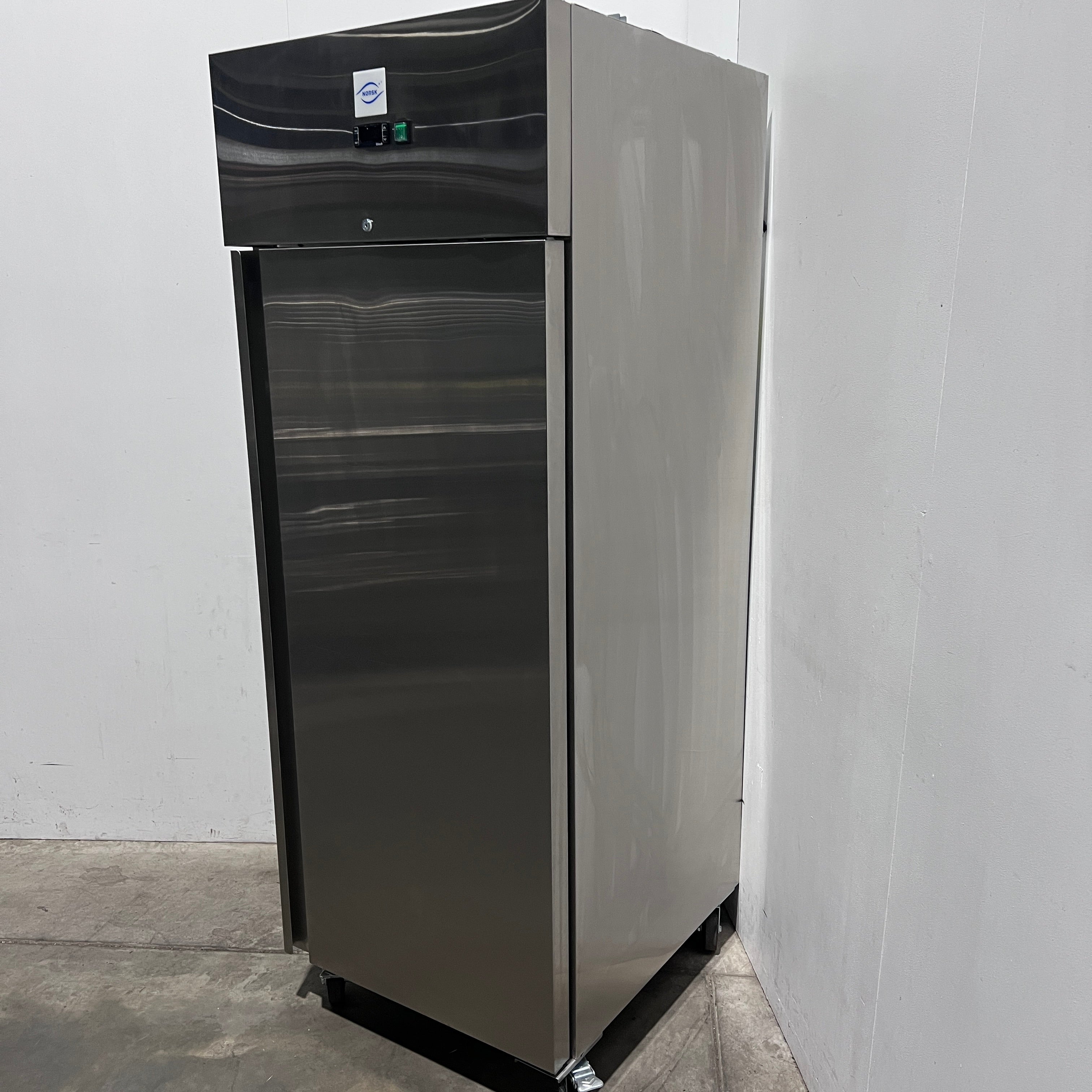 Norsk NSK-650TN Upright Fridge - 876141