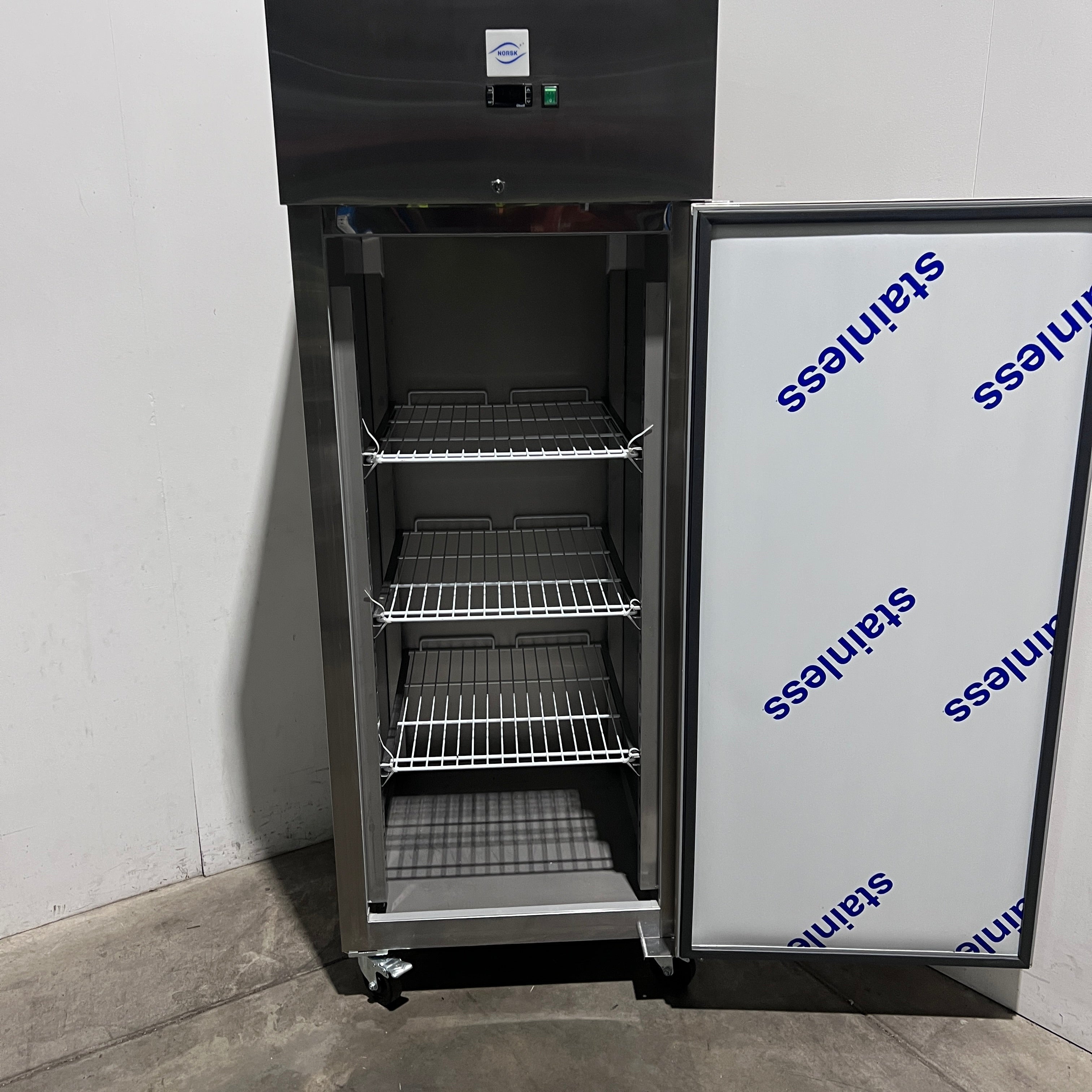 Norsk NSK-650TN Upright Fridge - 876141