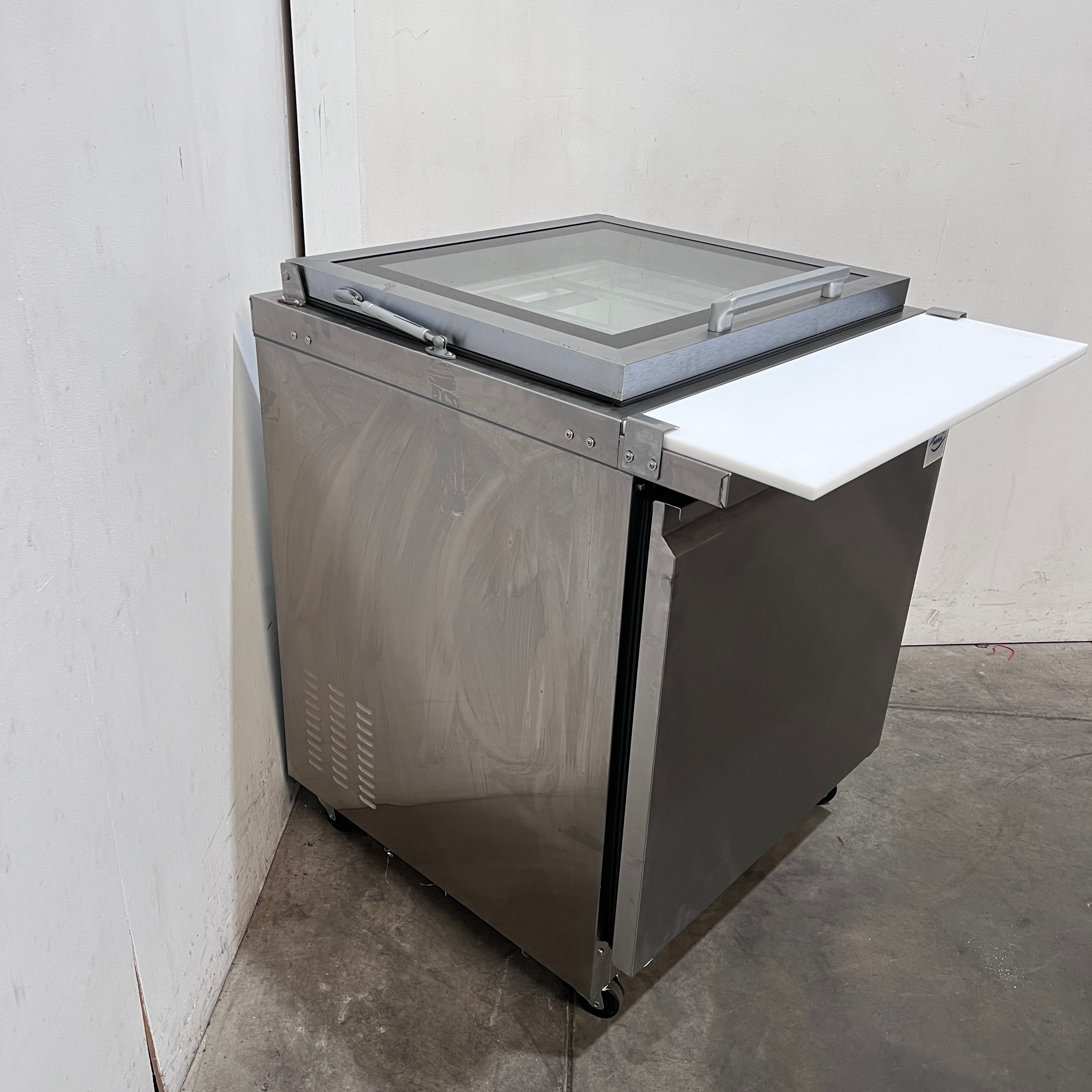 Norsk NSK-TSSU750K Salad Prep Fridge - 876144