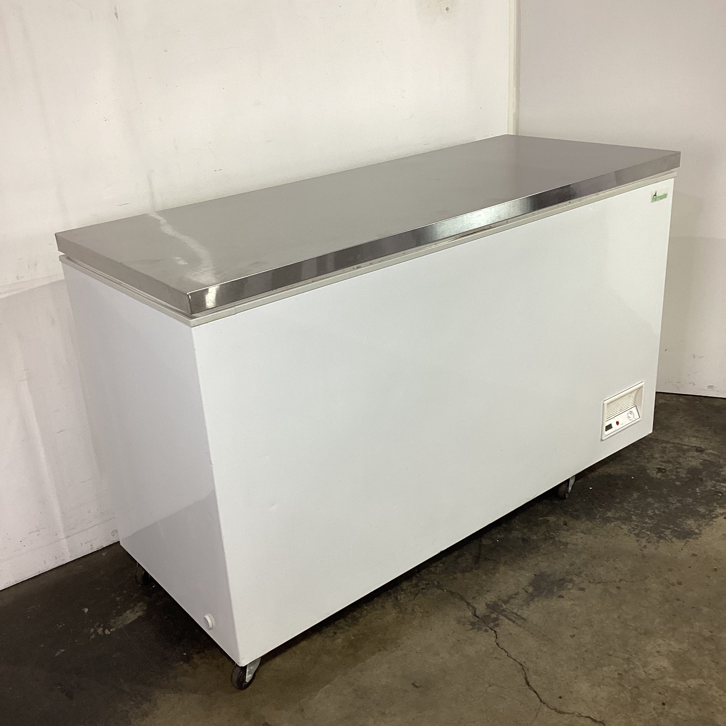 Federal BD598F Chest Freezer - 877177