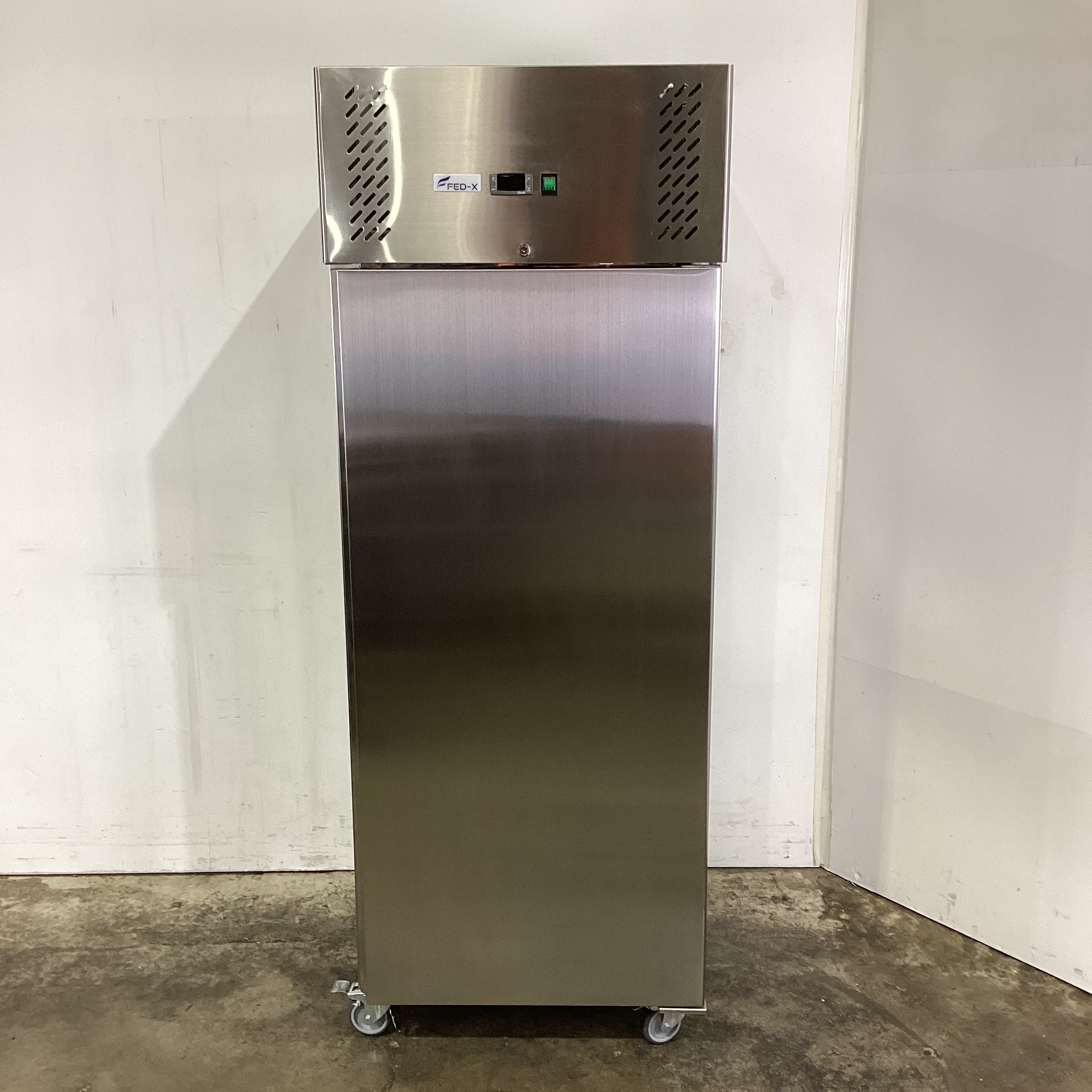 FED-X XURC650SFV Upright Fridge - 877520