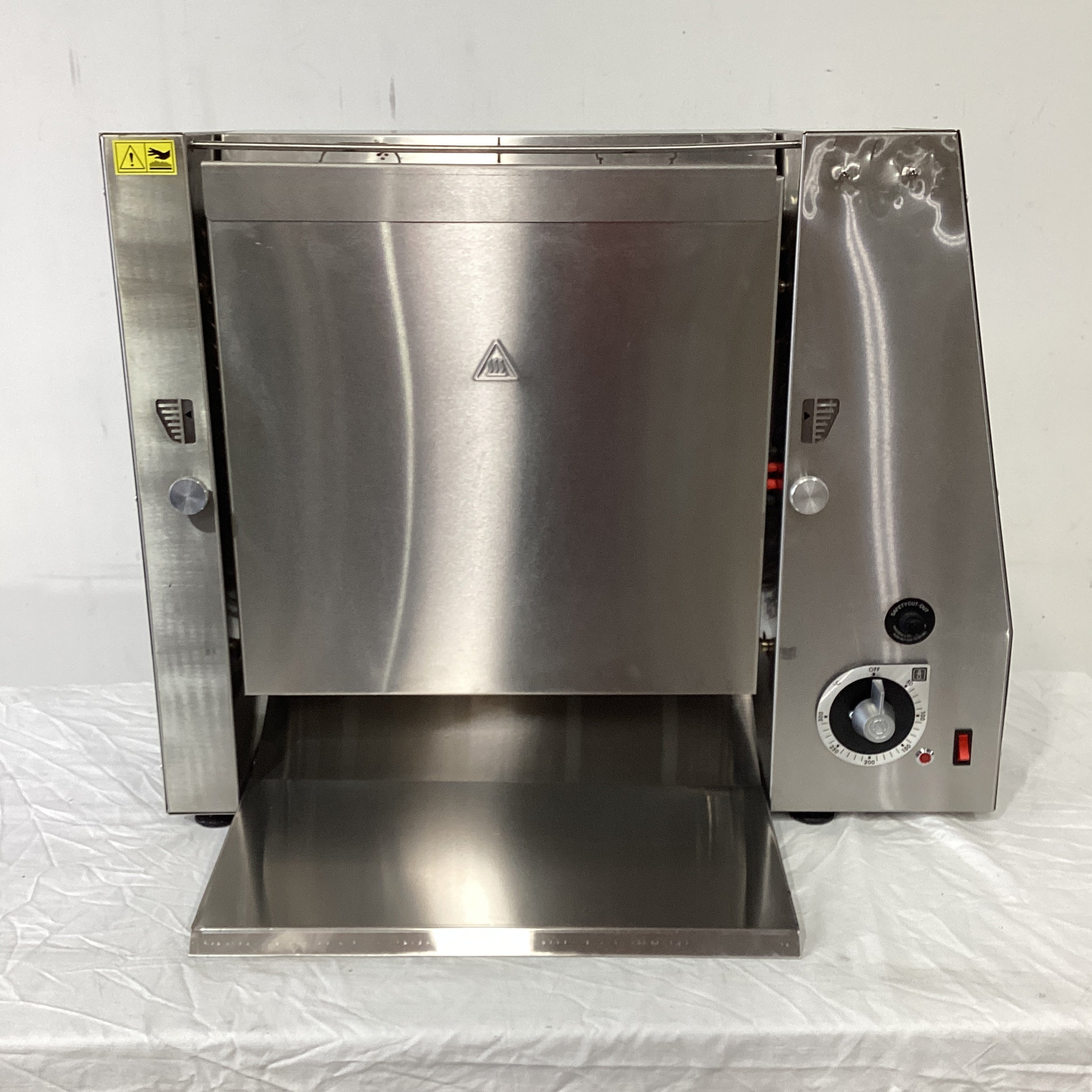 Anvil VCT1001 Vertical Bun Toaster - 880369