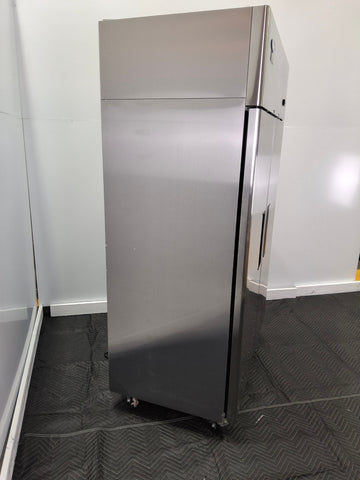 Atosa YBF9219GR Upright Freezer - 880690