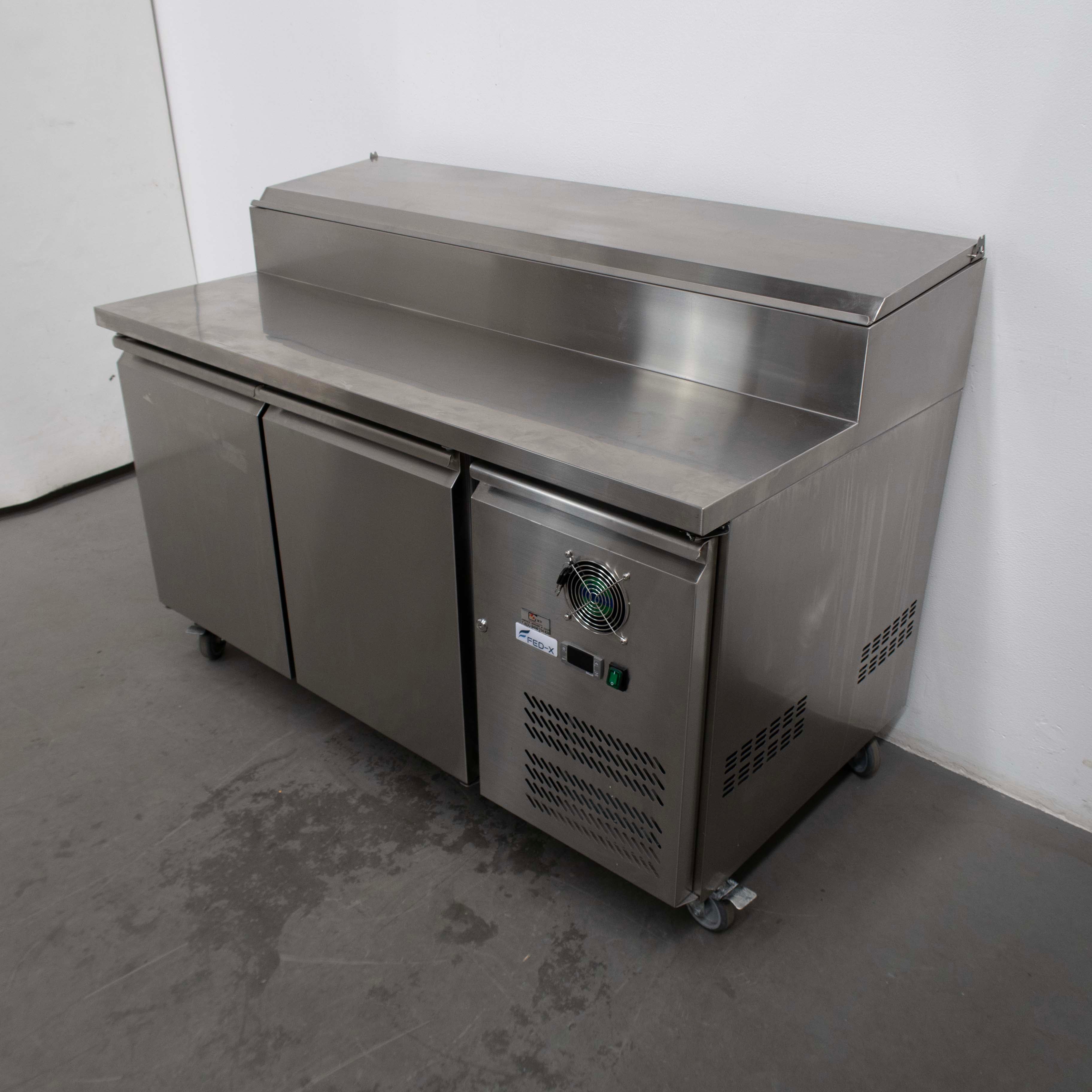 FED-X XSS8C15S2V Sandwich Prep Bench - 881112