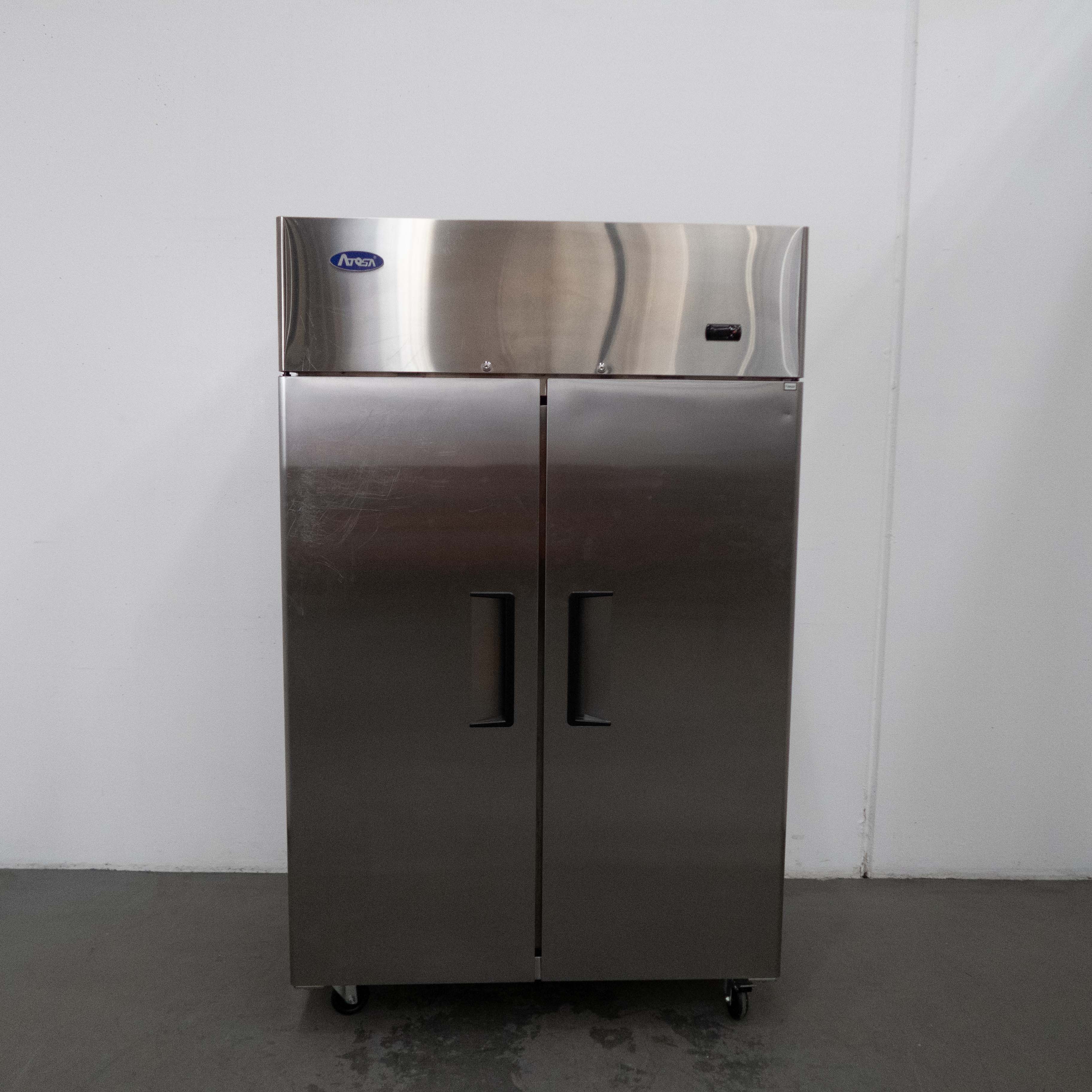 Atosa YBF9219 Upright Freezer - 884699