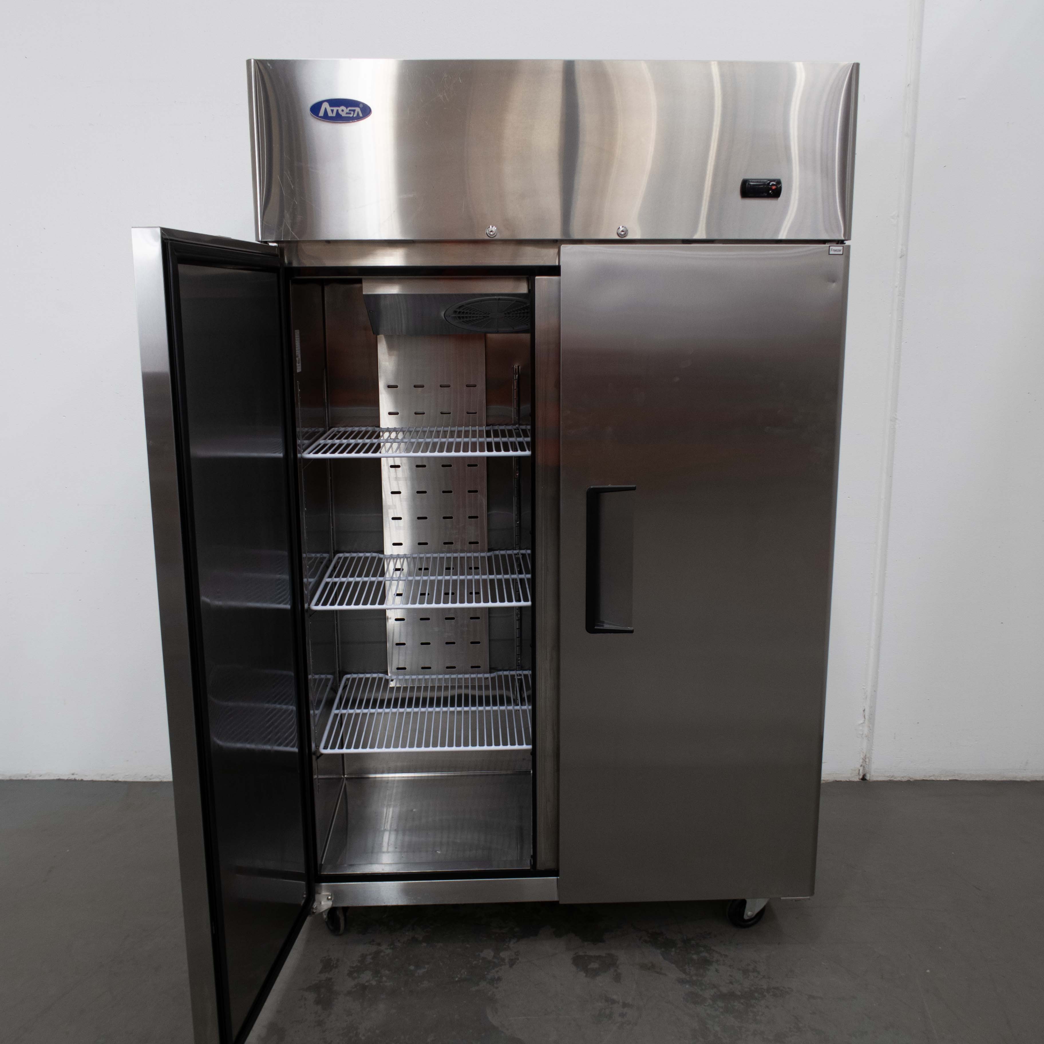 Atosa YBF9219 Upright Freezer - 884699