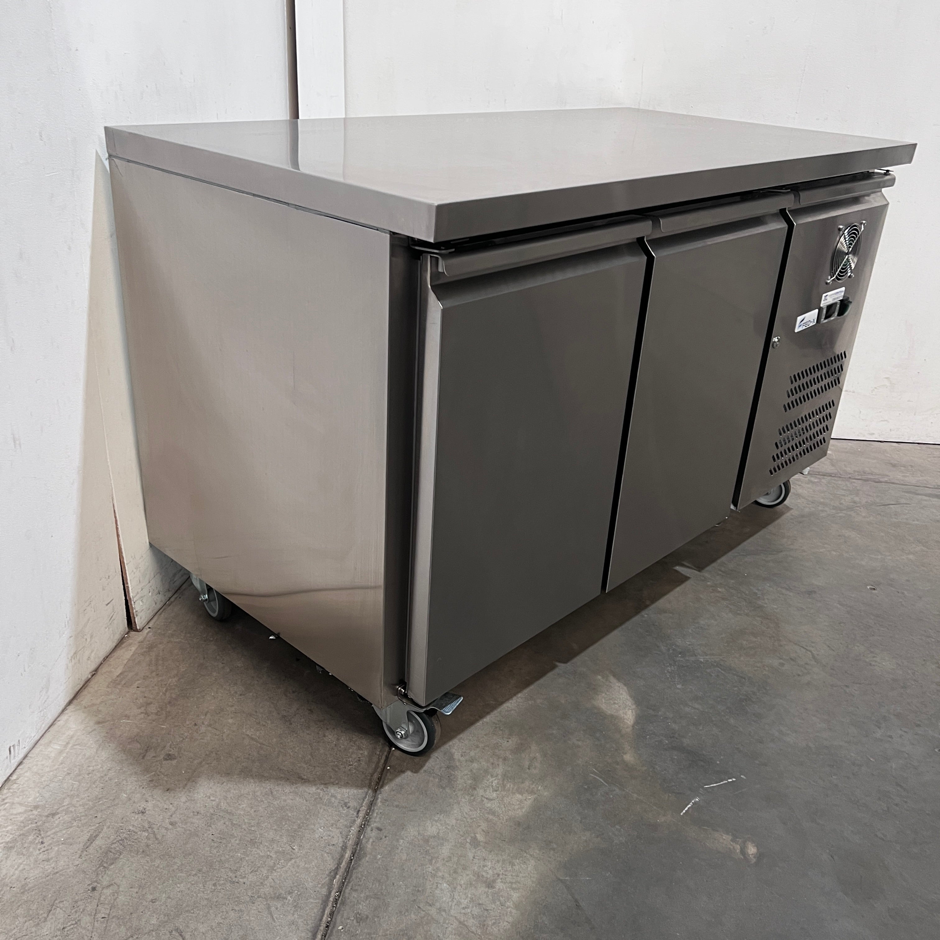 FED-X XUB7C13S2V Undercounter Fridge - 885338