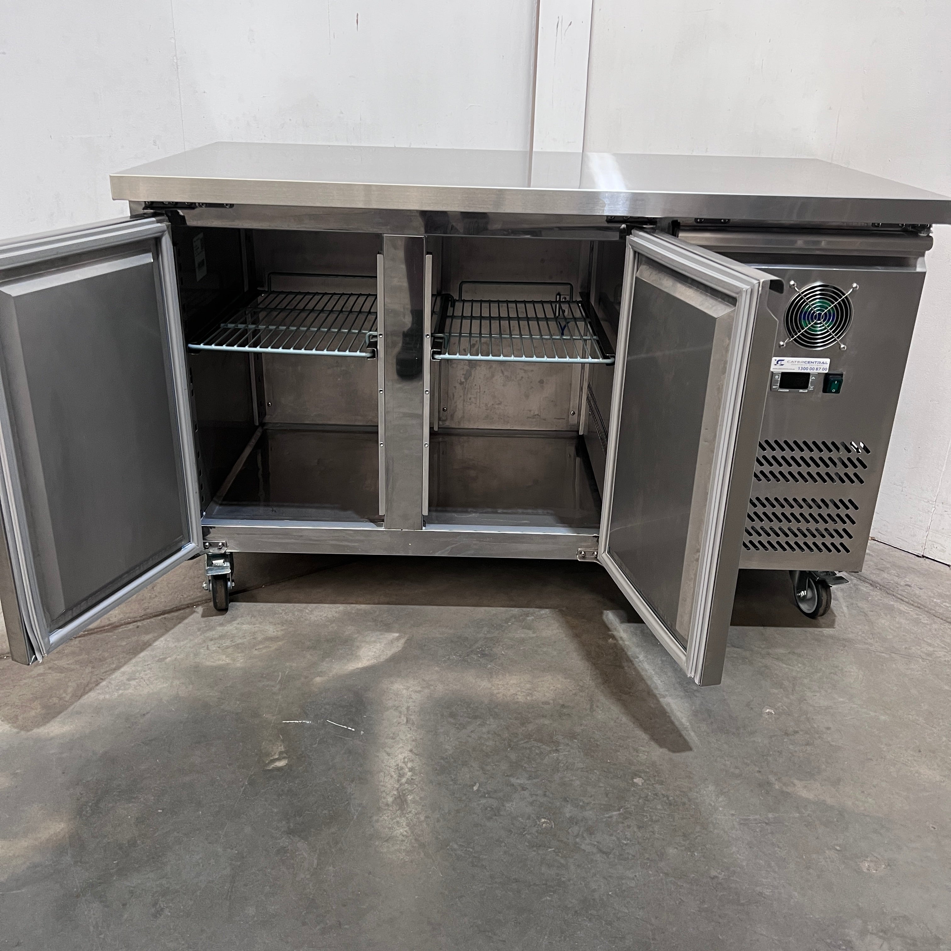 FED-X XUB7C13S2V Undercounter Fridge - 885338