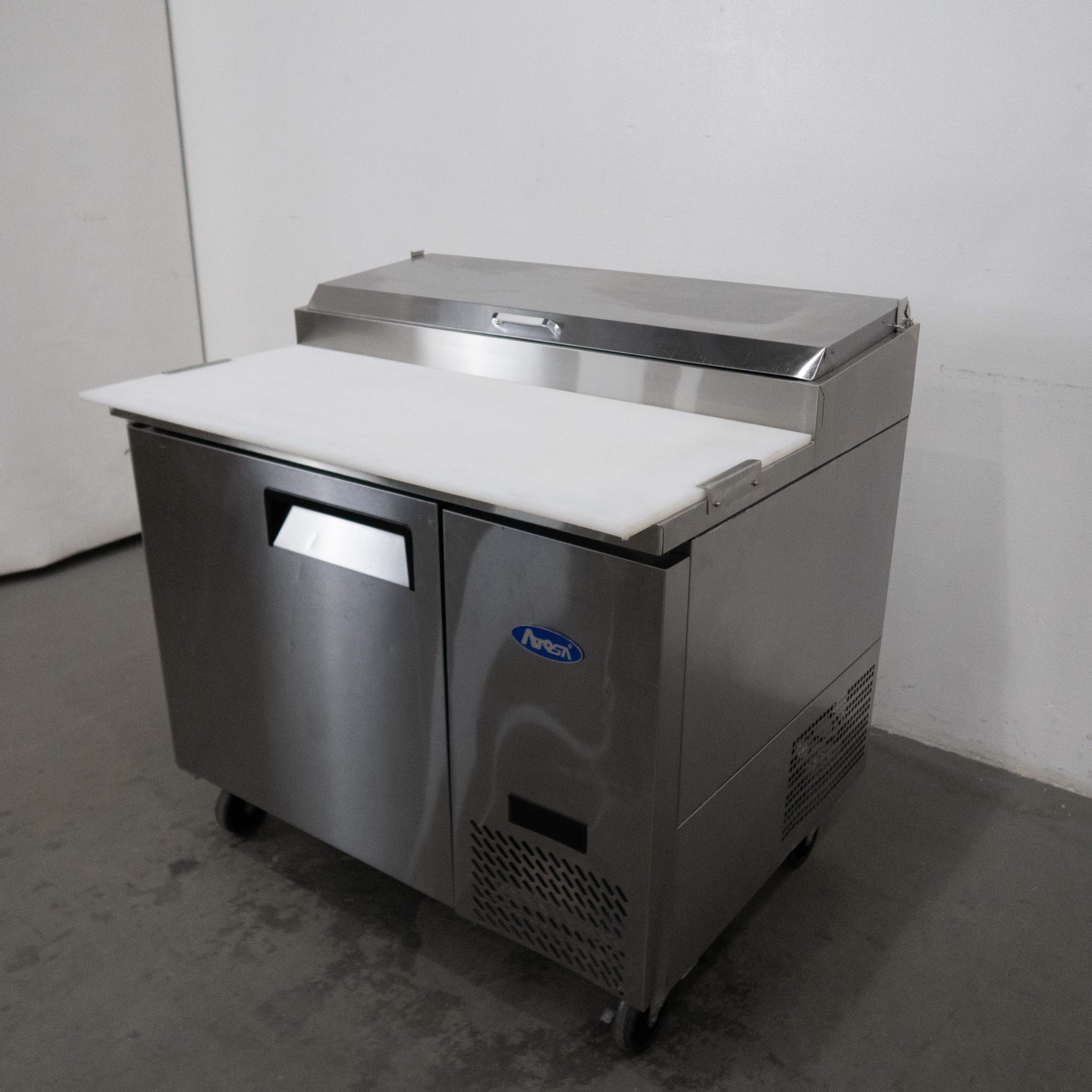 Atosa MPF8201 Sandwich Prep Fridge - 886278