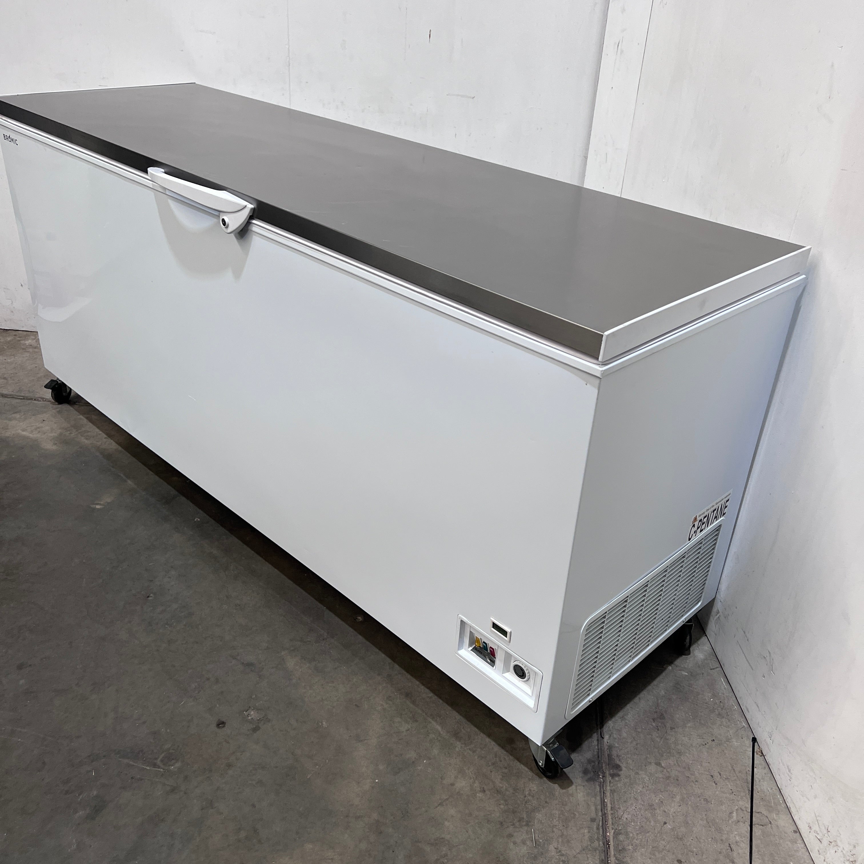 Bromic 3735306-NR - CF0700FTSS-NR Chest Freezer - 888382
