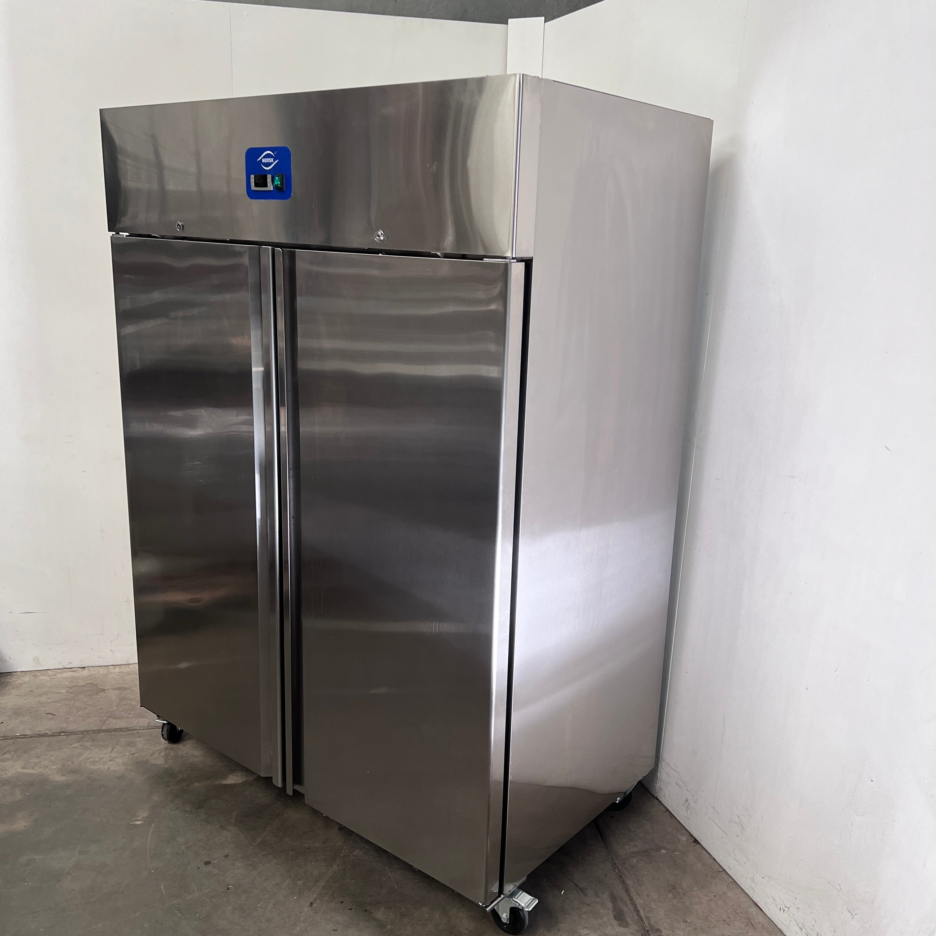 Norsk GN NSK-1410TN Upright Fridge - 889290