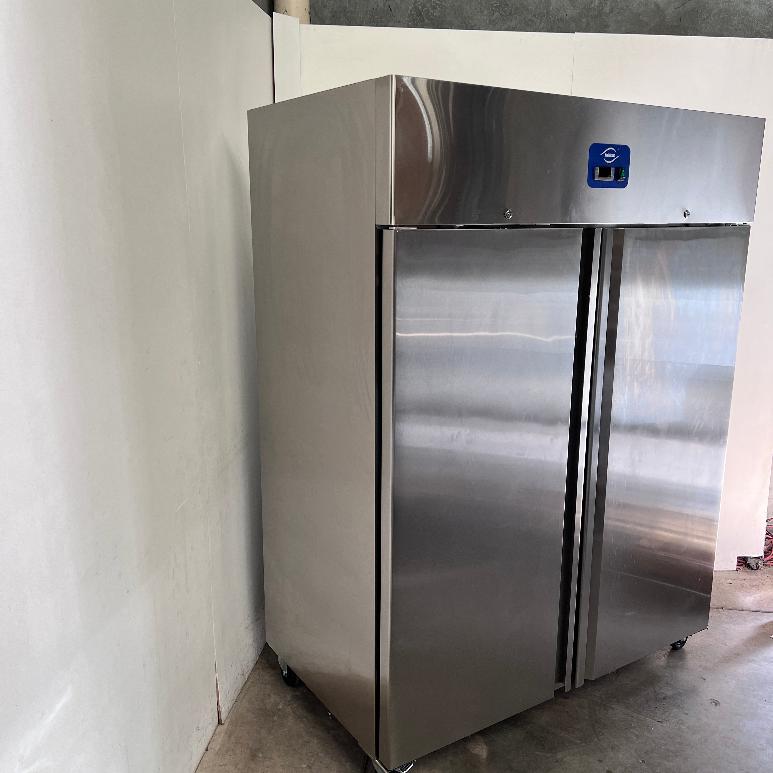 Norsk GN NSK-1410TN Upright Fridge - 889290