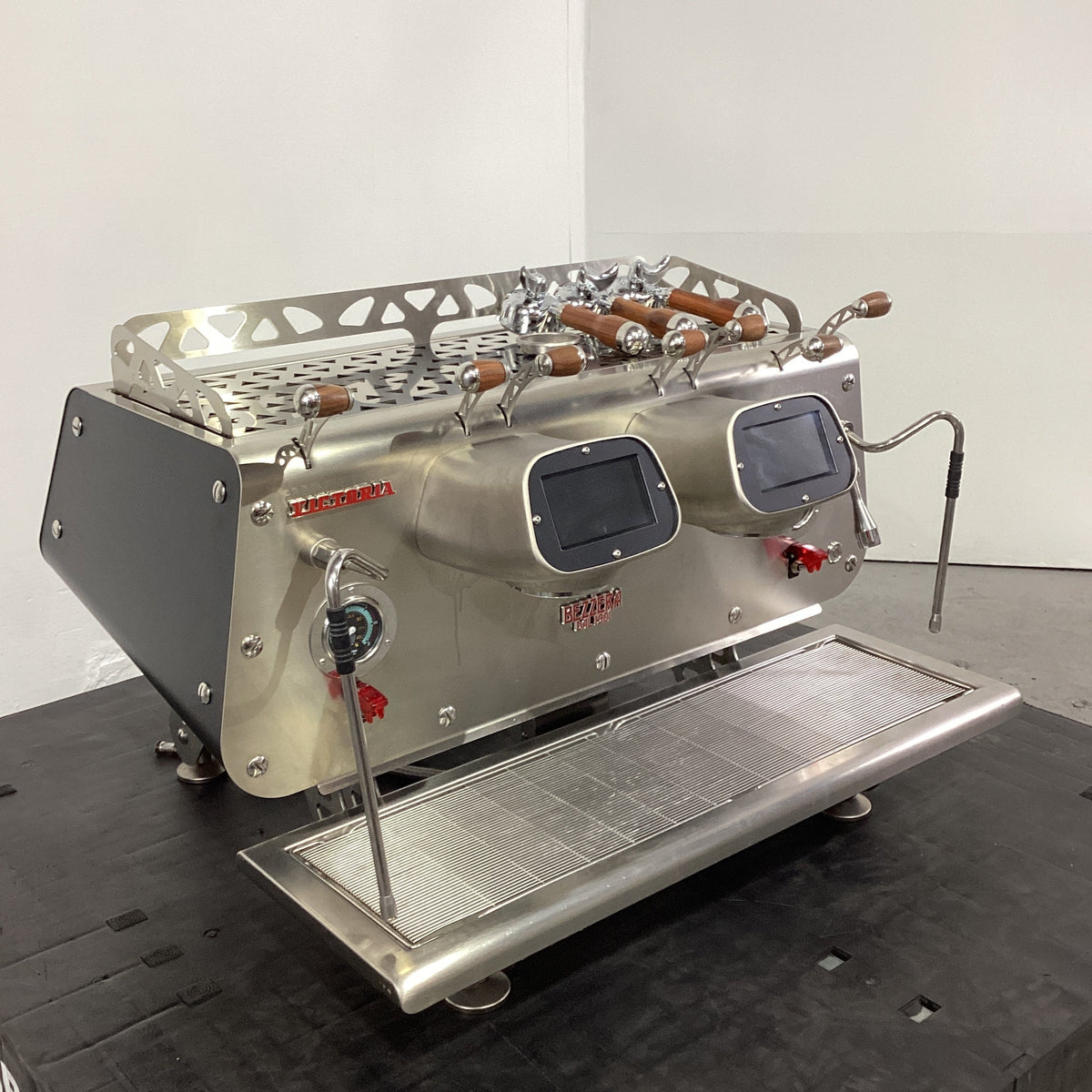 Bezzera Victoria 2 Group Coffee Machine - 890235