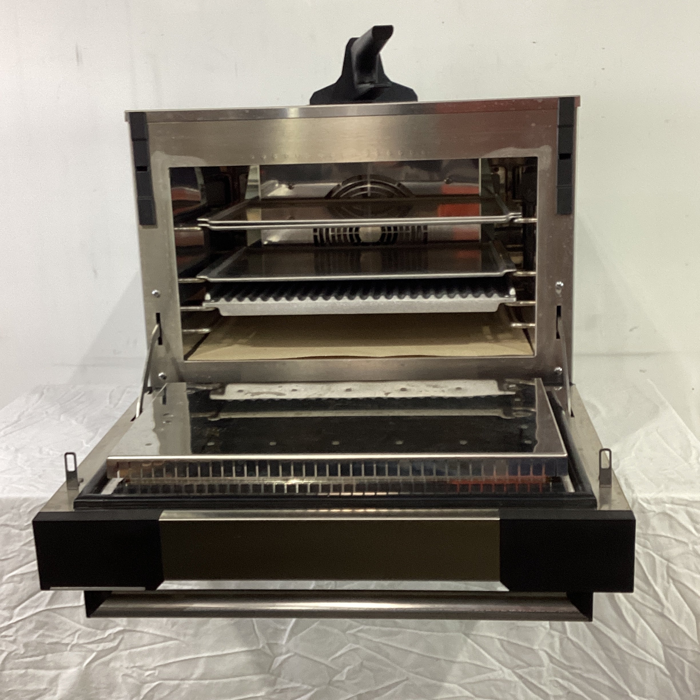 Unox XESW-03HS-EDDN Speed Oven - 890428