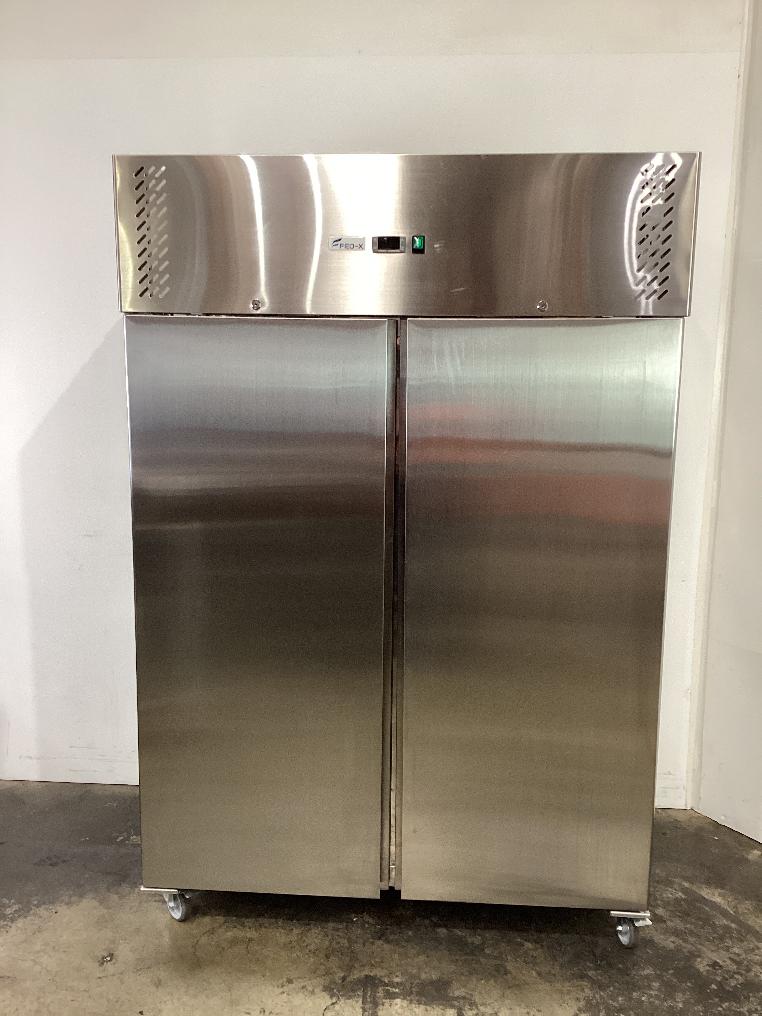 FED-X XURF1200SFV Upright Freezer - 891130