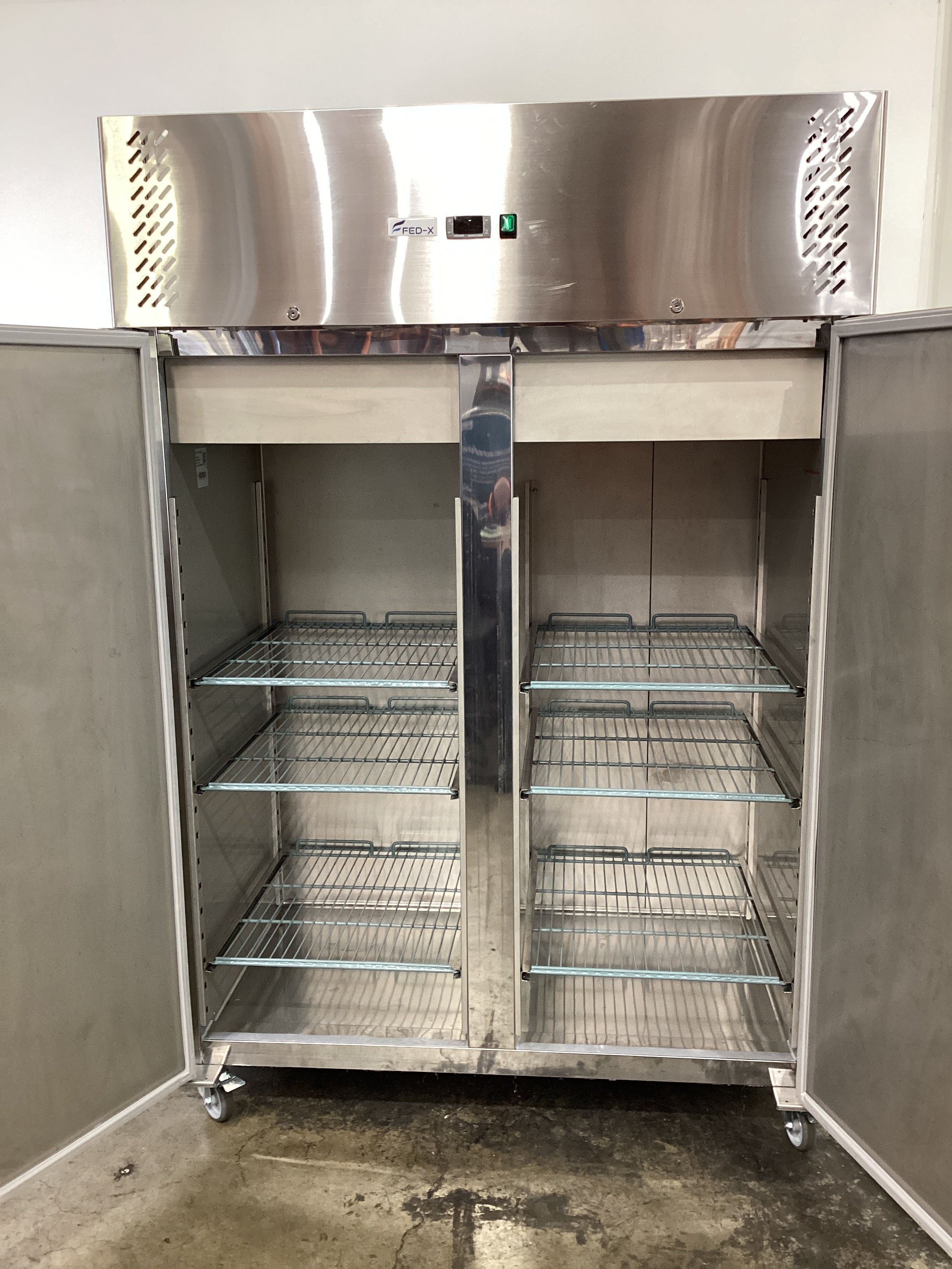 FED-X XURF1200SFV Upright Freezer - 891130