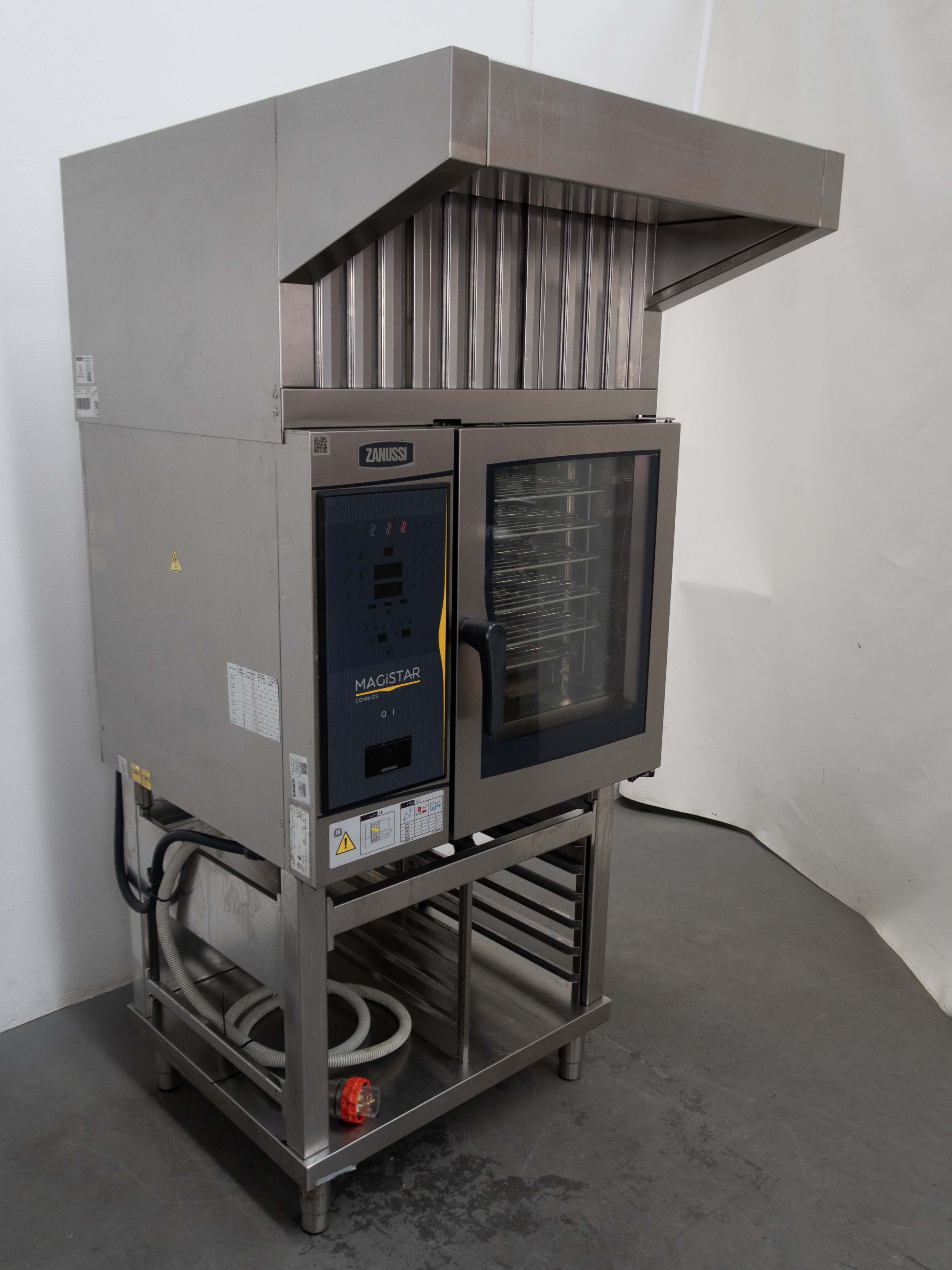 Zanussi ZCOE61B2SO 6 Tray Combi Oven with Stand + Exhaust Canopy - 892644
