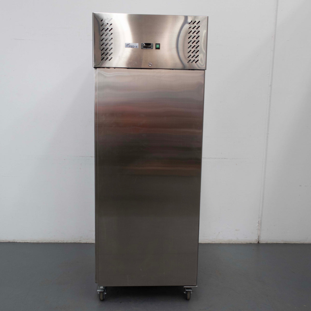 FED-X XURF650SFV Upright Freezer - 892648