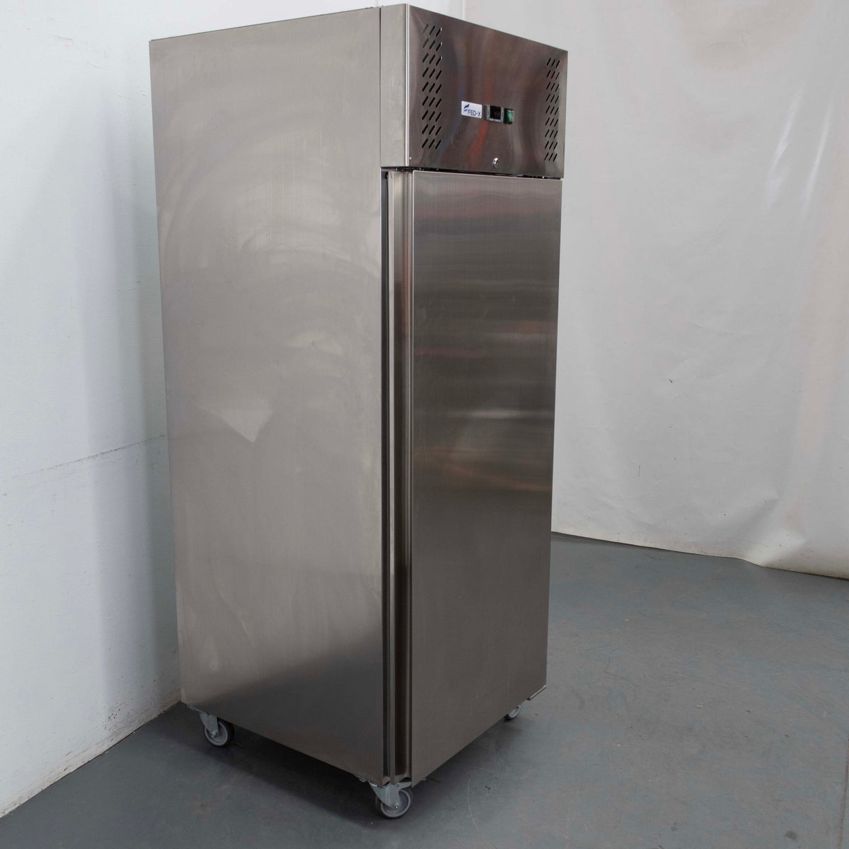 FED-X XURF650SFV Upright Freezer - 892648