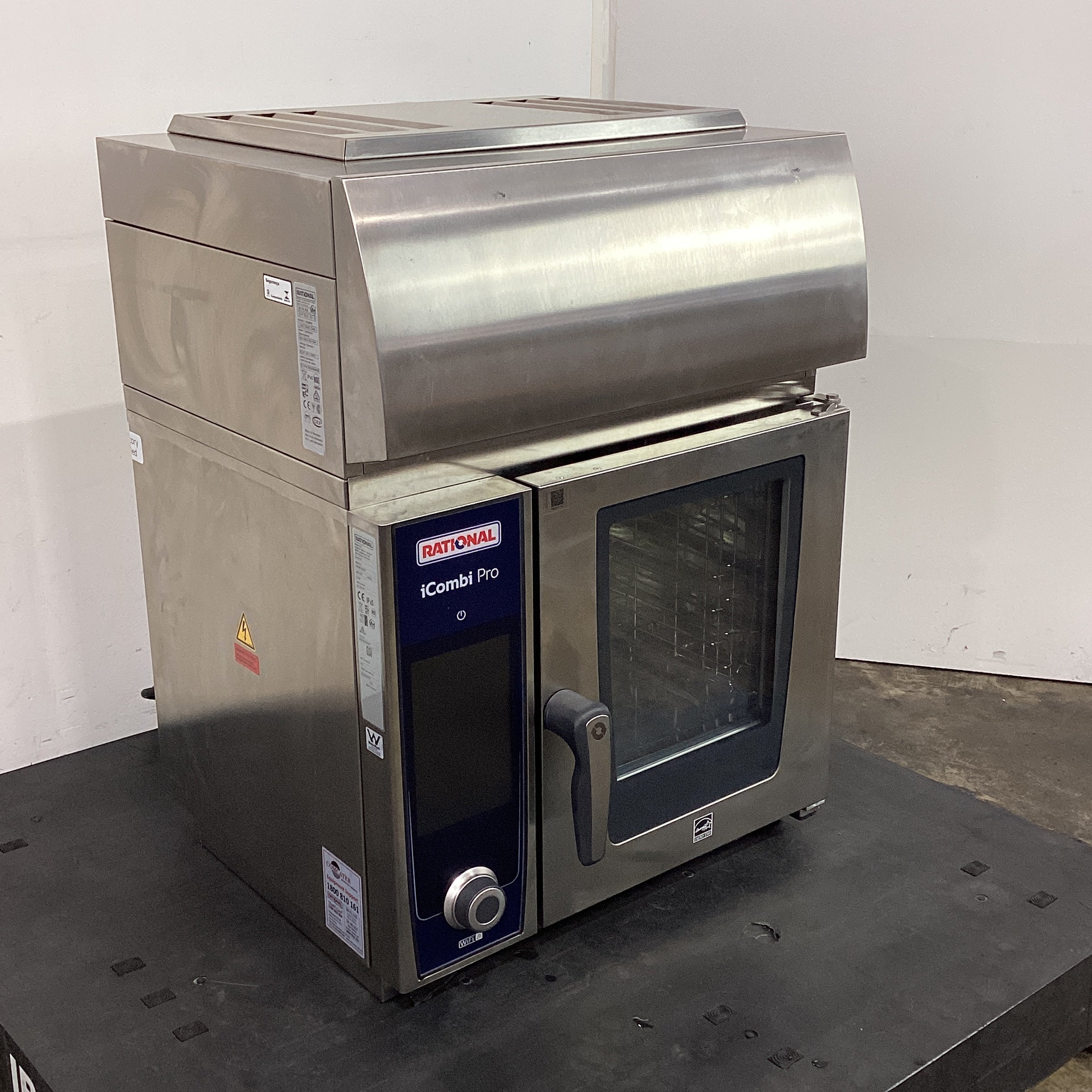 Rational CMP-XS-623 Combi Oven + Ultravent Canopy - 893555