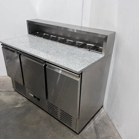 Federal XGNS1300E Sandwich Prep Fridge - 899632