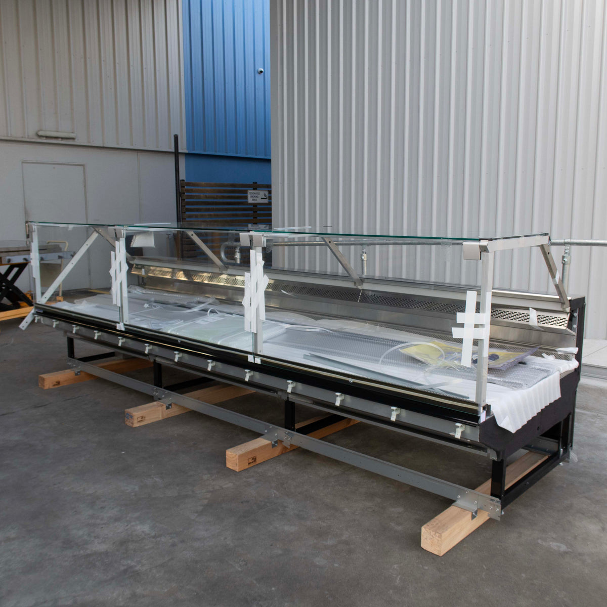 Hussmann VLL726BL-6 Cold Food Display - 900264
