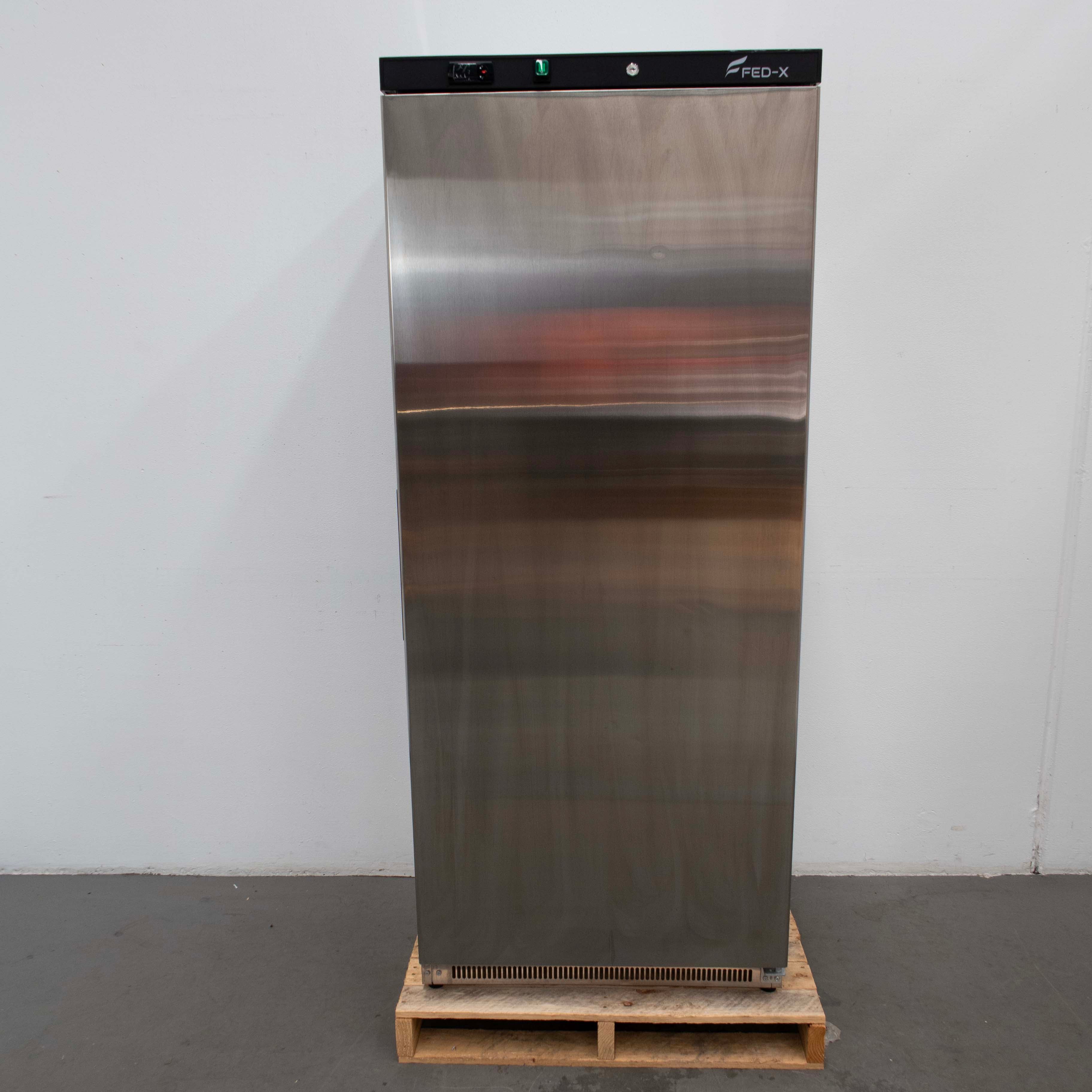 FED-X XF600SS Upright Freezer - 900938