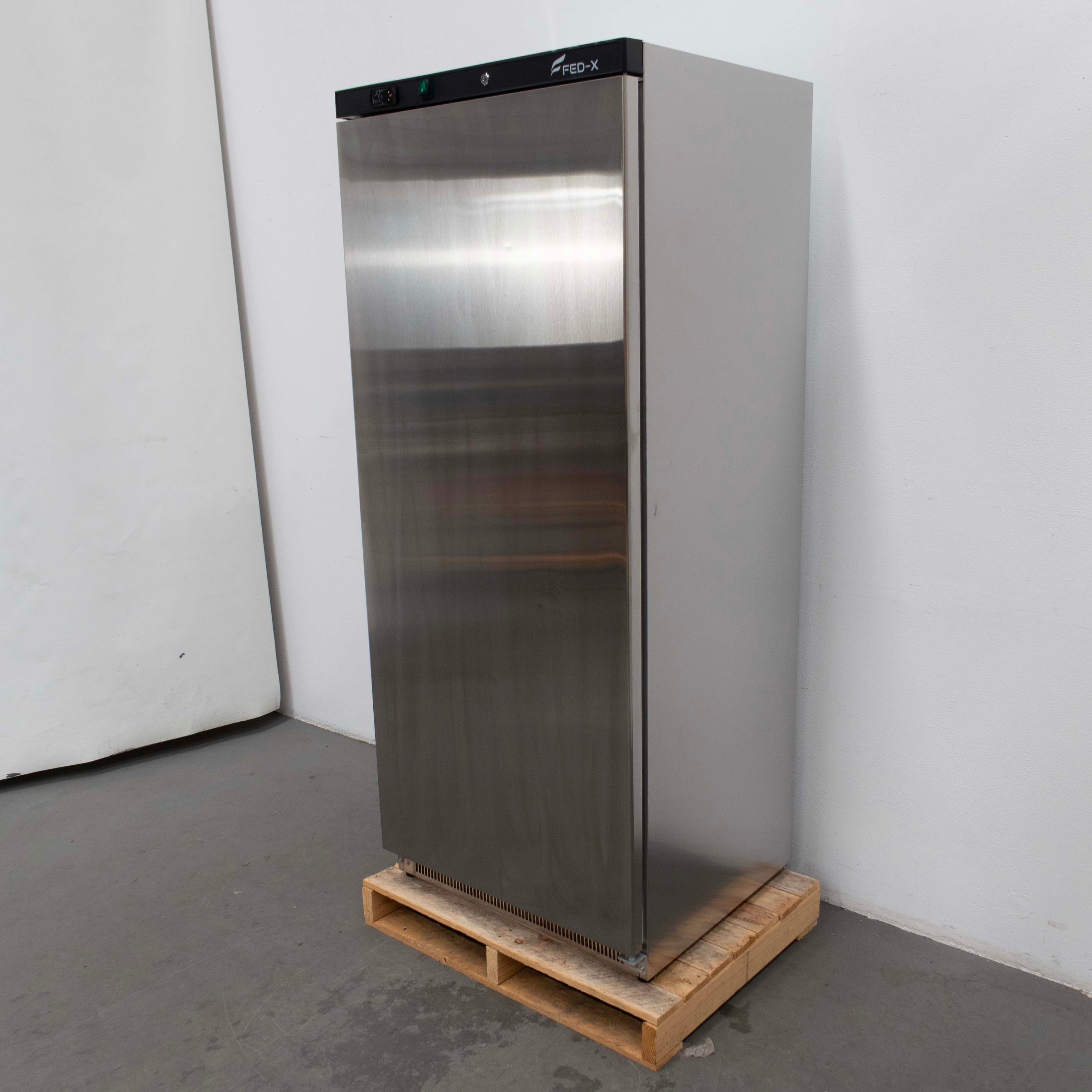 FED-X XF600SS Upright Freezer - 900938