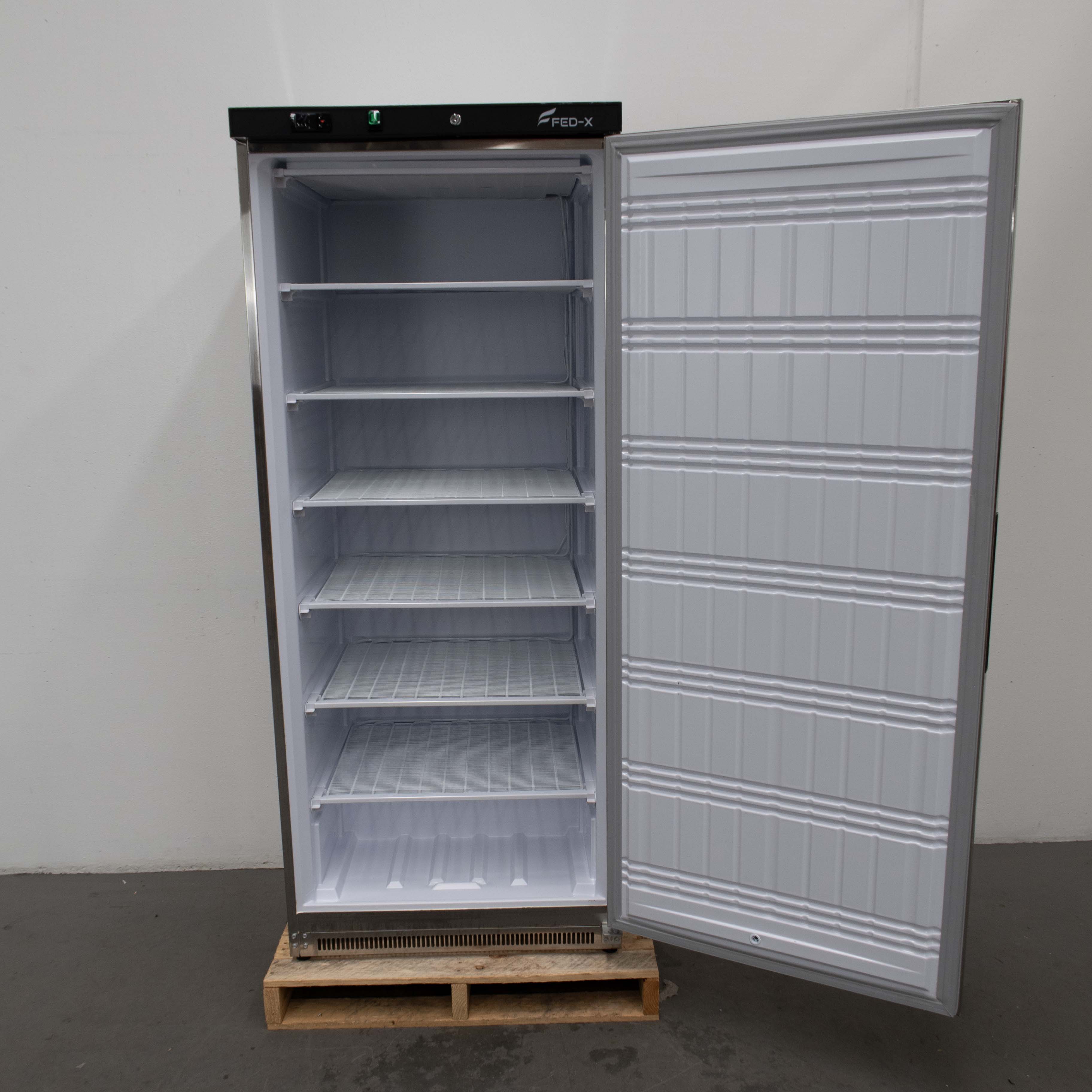 FED-X XF600SS Upright Freezer - 900938