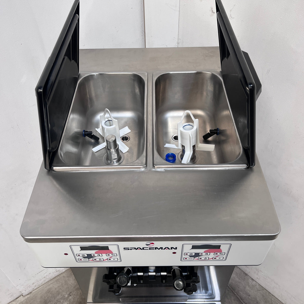 Spaceman 6250-C Soft Serve Machine - 902064