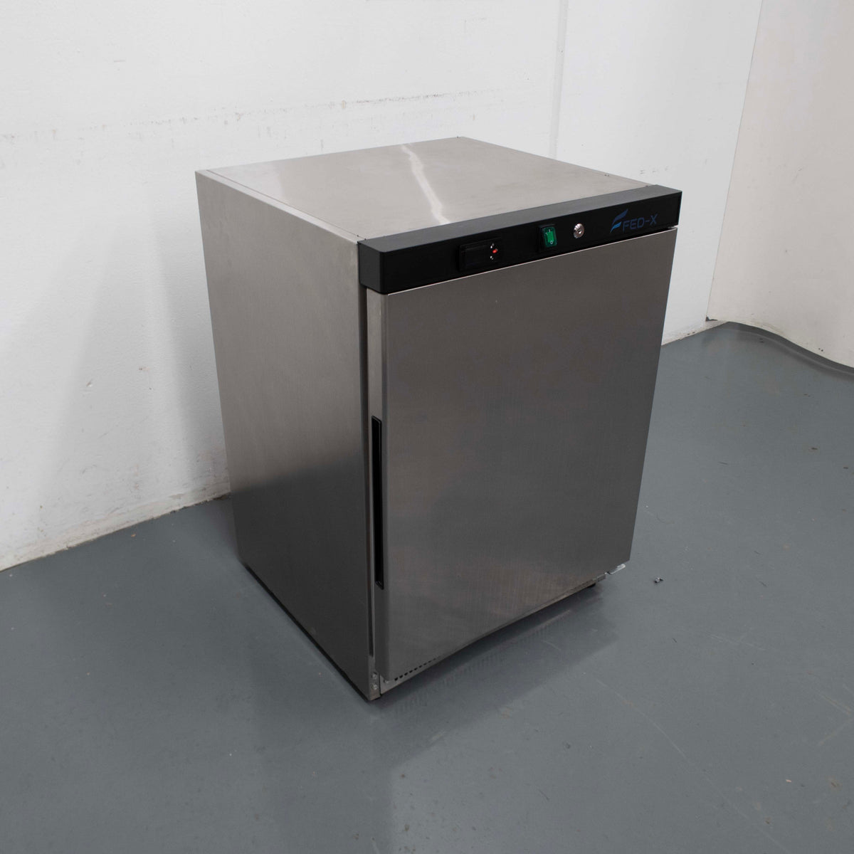 FED-X XF200SS Single Door Unberbench Bar Freezer - 903103