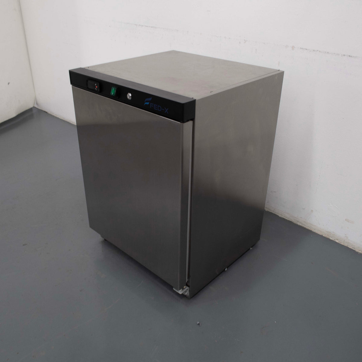 FED-X XF200SS Single Door Unberbench Bar Freezer - 903103